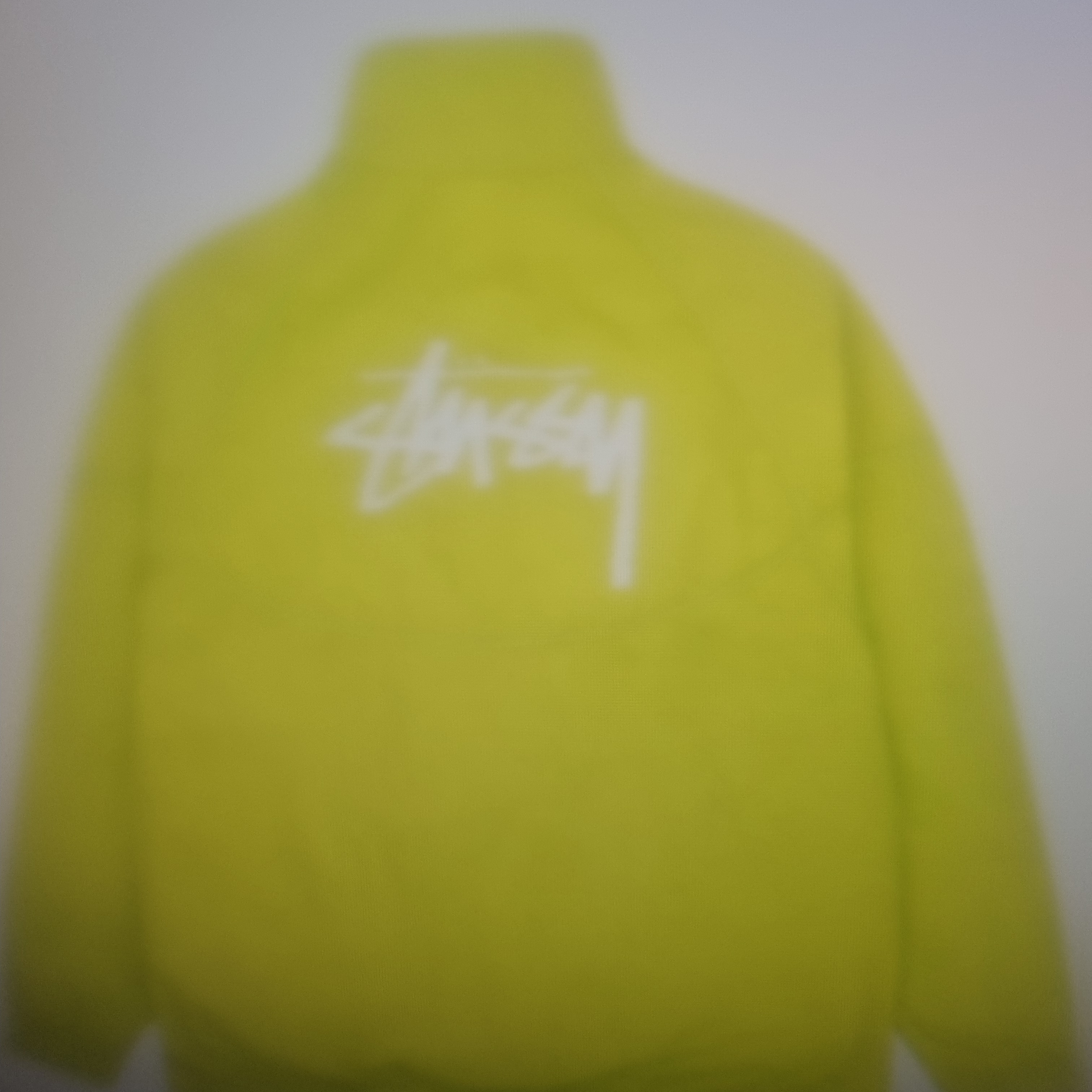 Nike x Stussy Windrunner Jacket Bright Cactus 착용 스타일