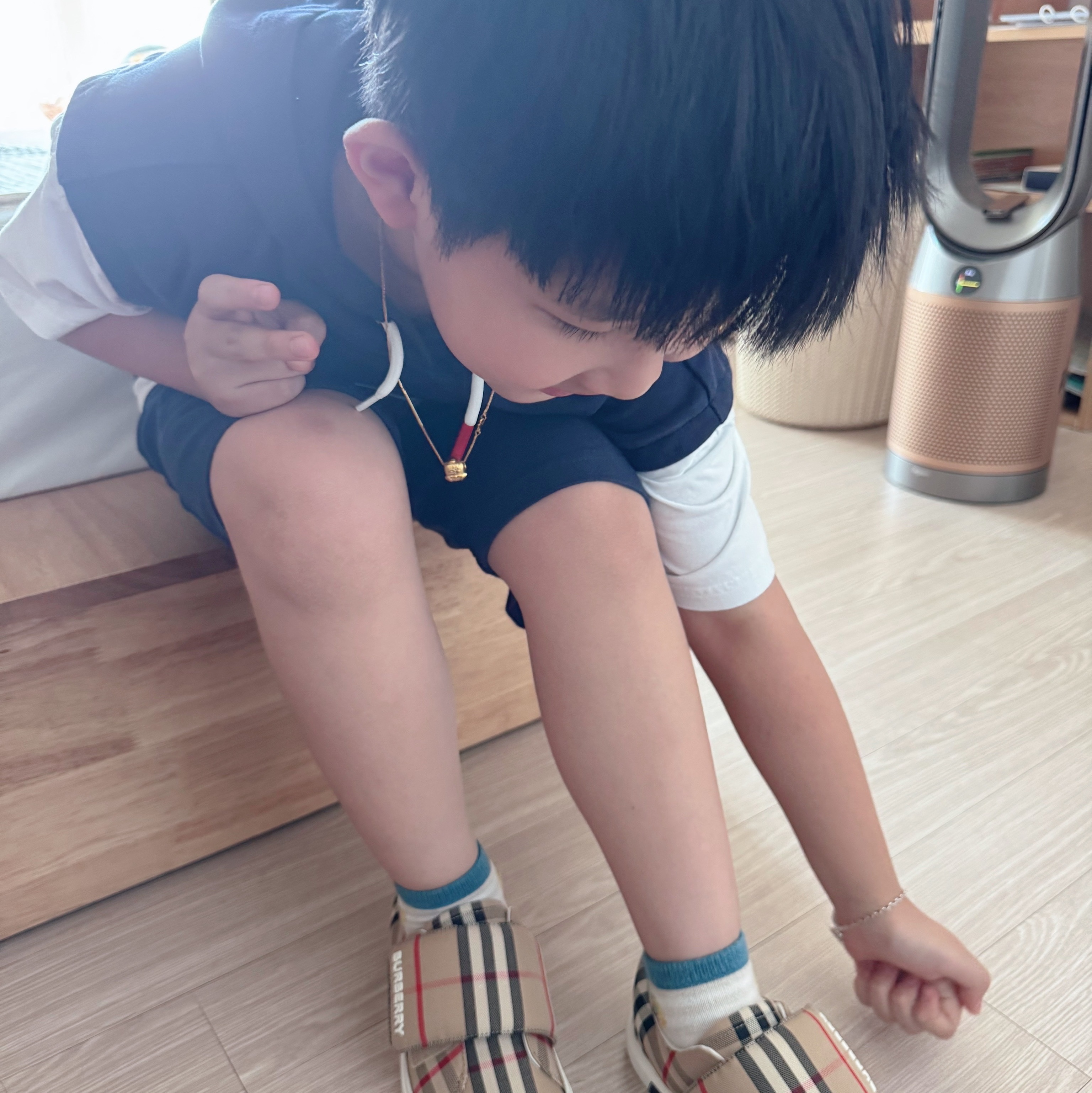 (Kids) Burberry Check Canvas Sneakers Archive Beige 착용 스타일