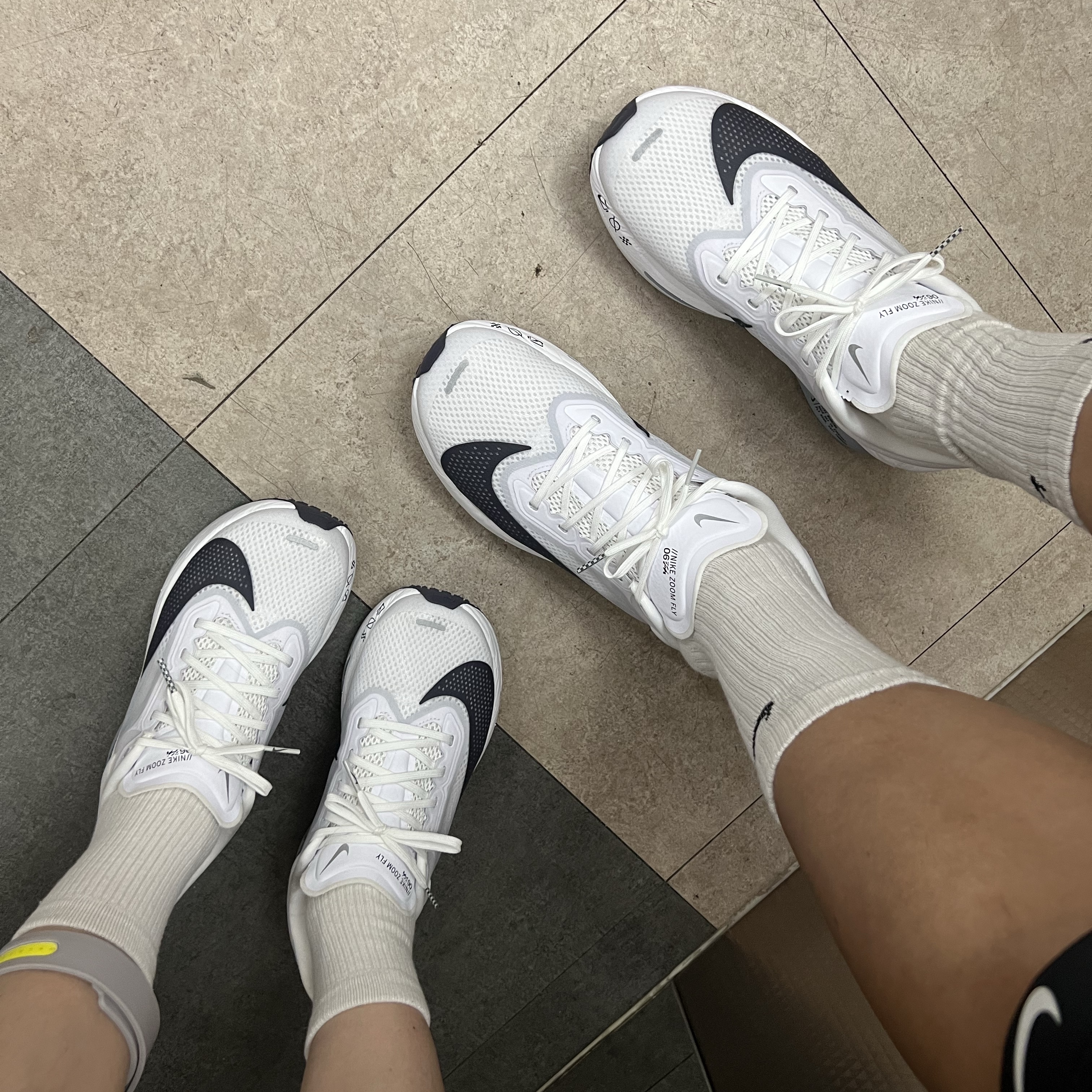Nike Zoom Fly 6 White Pure Platinum 착용 스타일