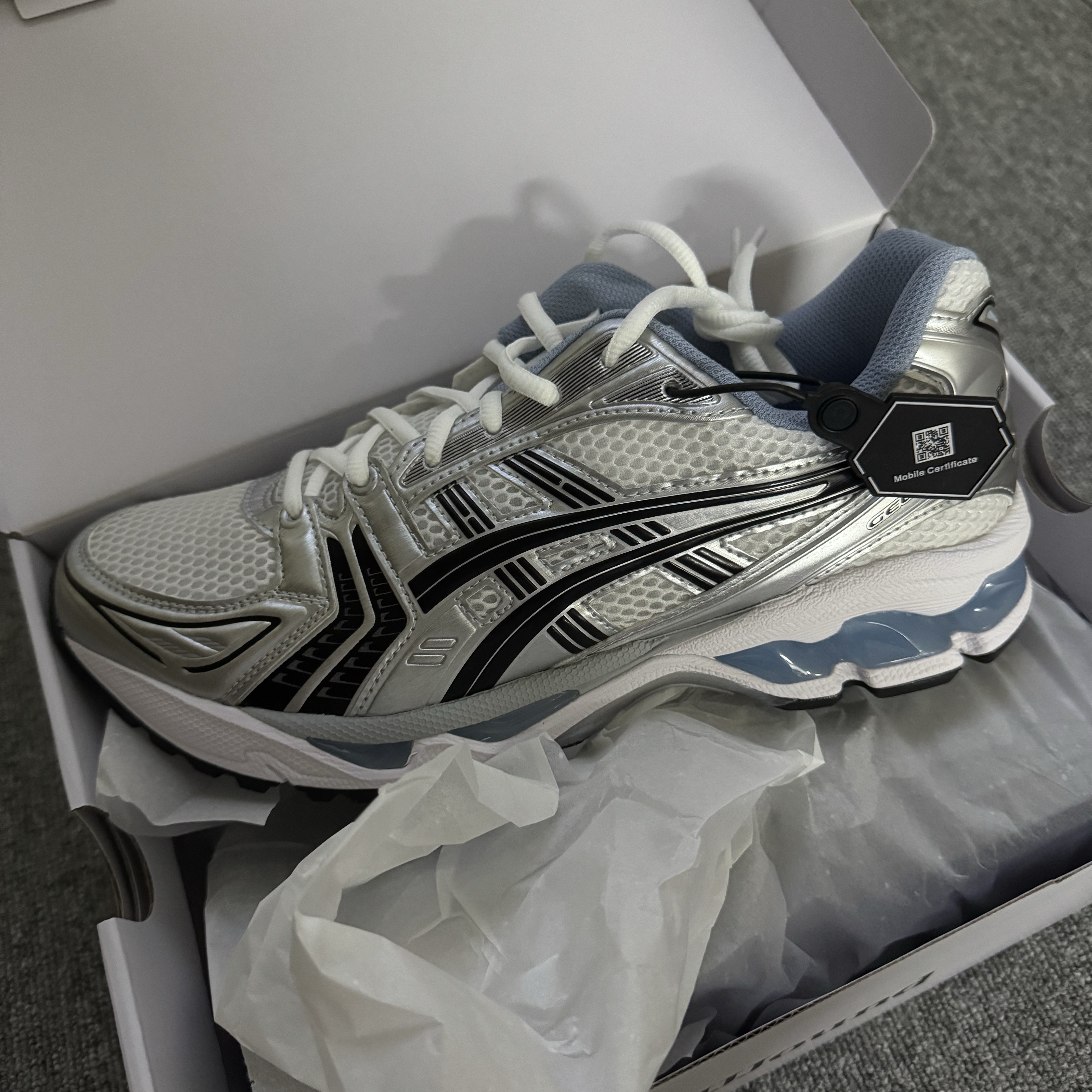 Asics x JJJJound Gel-Kayano 14 White Navy 착용 스타일