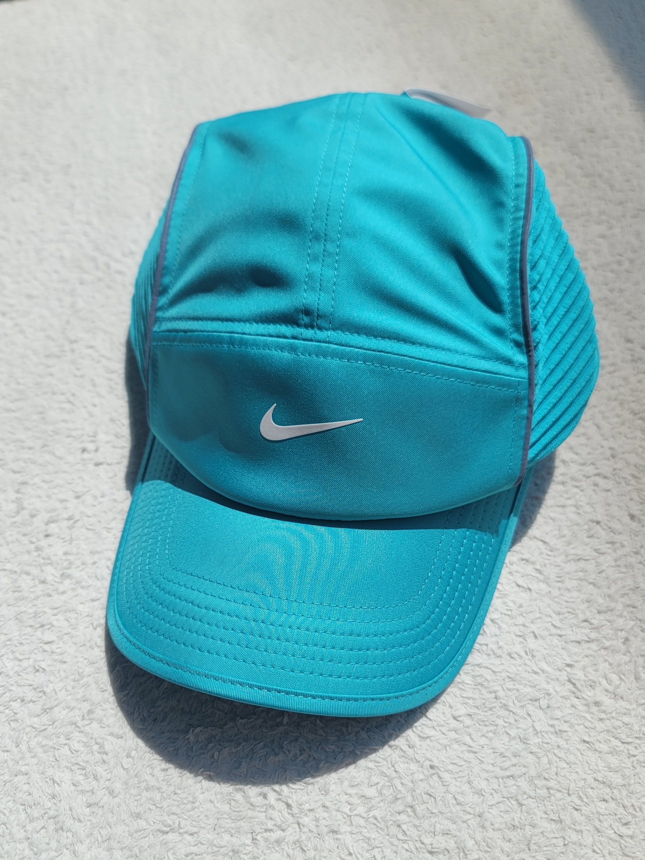Nike Dri-Fit ADV Fly Unstructured AeroBill AeroAdapt Cap Vapor Green 착용 스타일