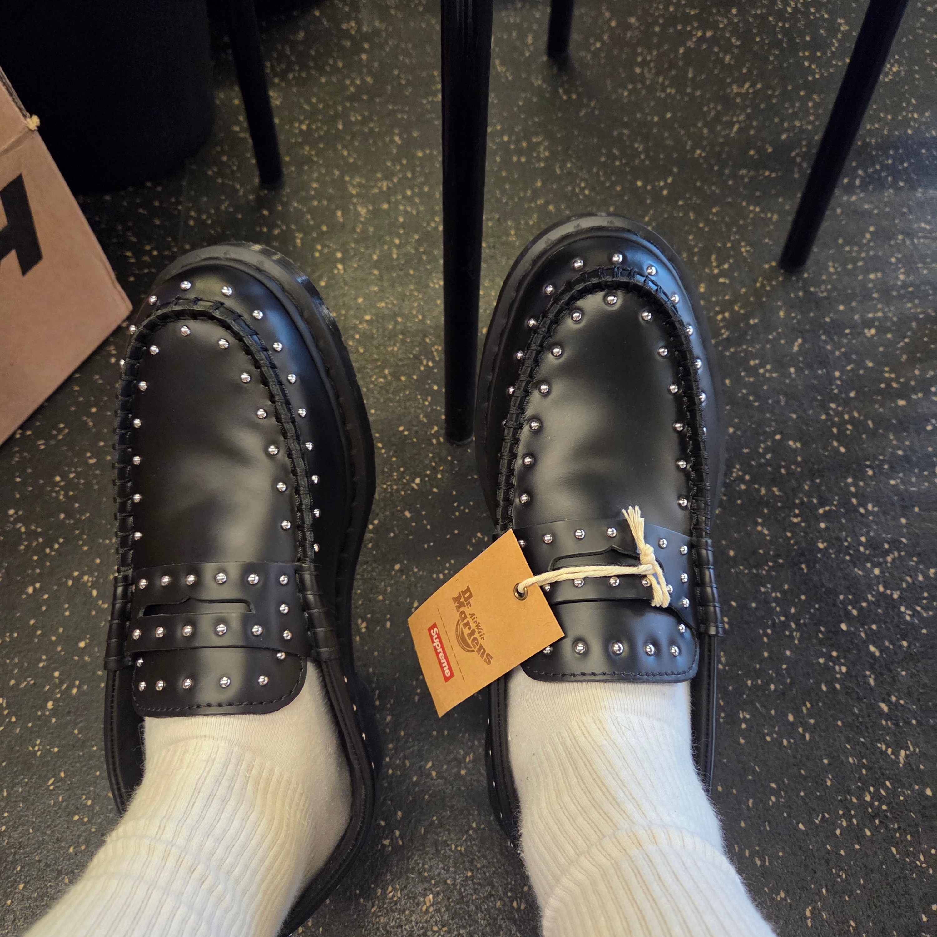 Dr. Martens x Supreme Studded Penton Loafers Black - 25SS 착용 스타일