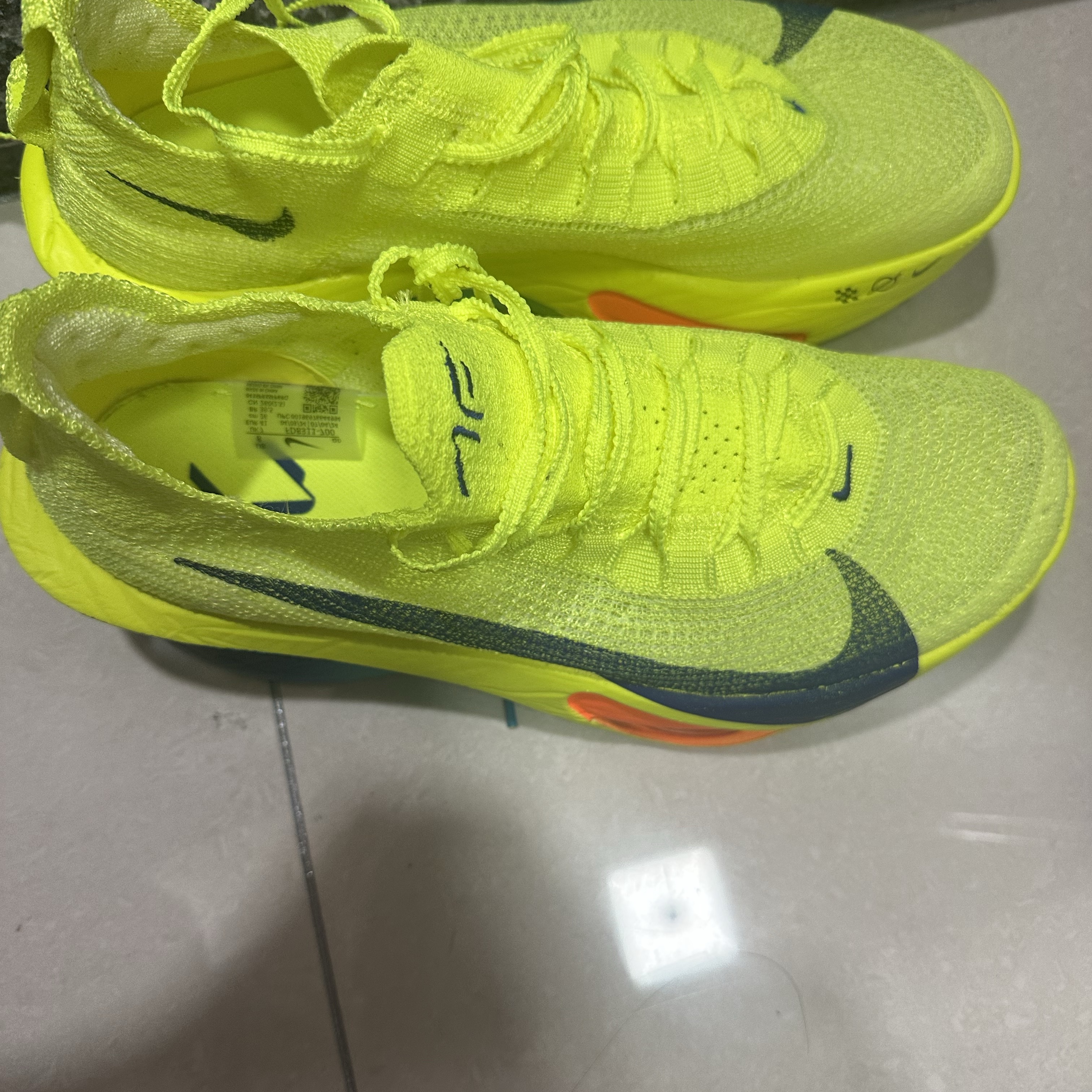Nike Air Zoom Alphafly Next% 3 Volt 착용 스타일