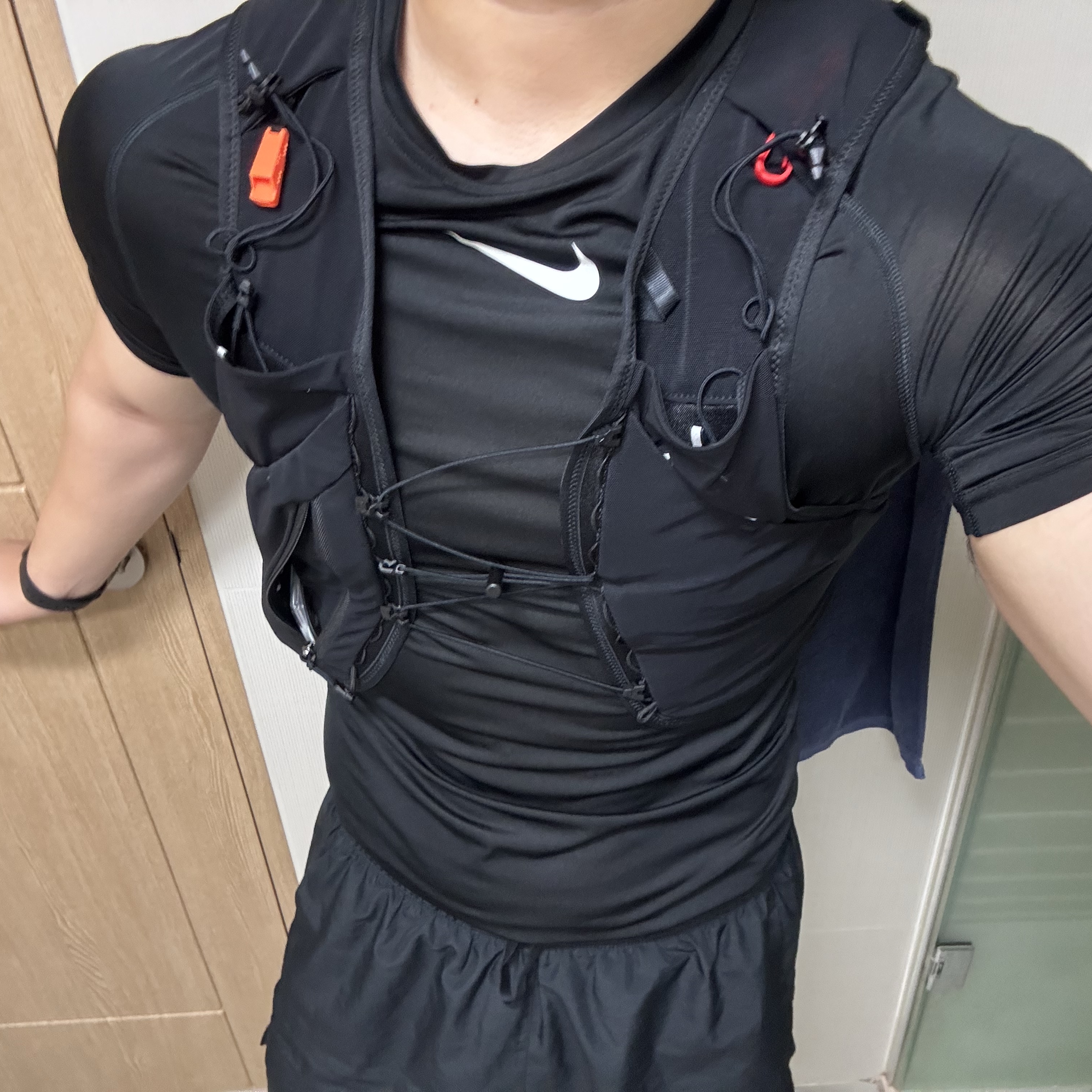 Salomon Advanced Skin 5 Set Black 착용 스타일