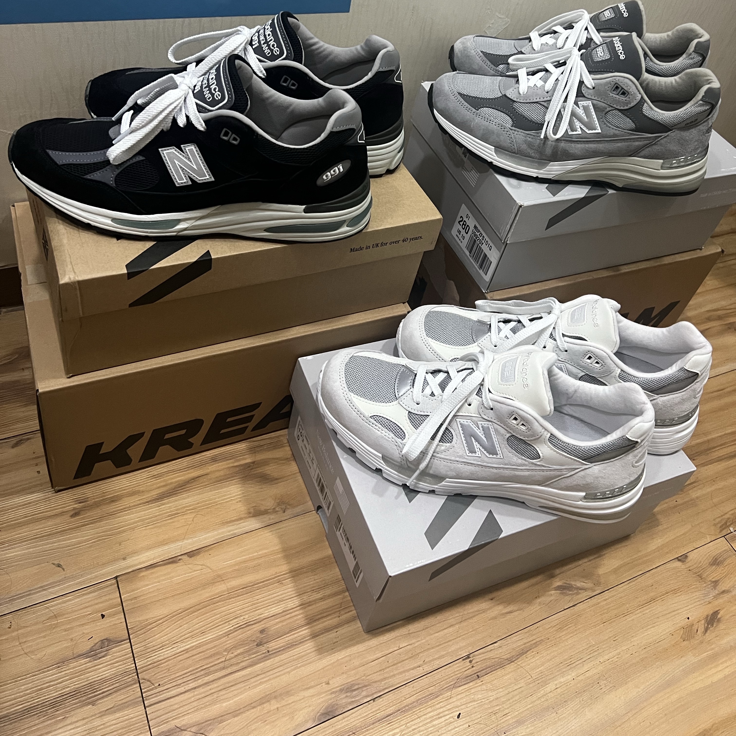 New Balance 992 Made in USA Core White Reflection, New Balance 991v2 Made in UK Black 착용 스타일