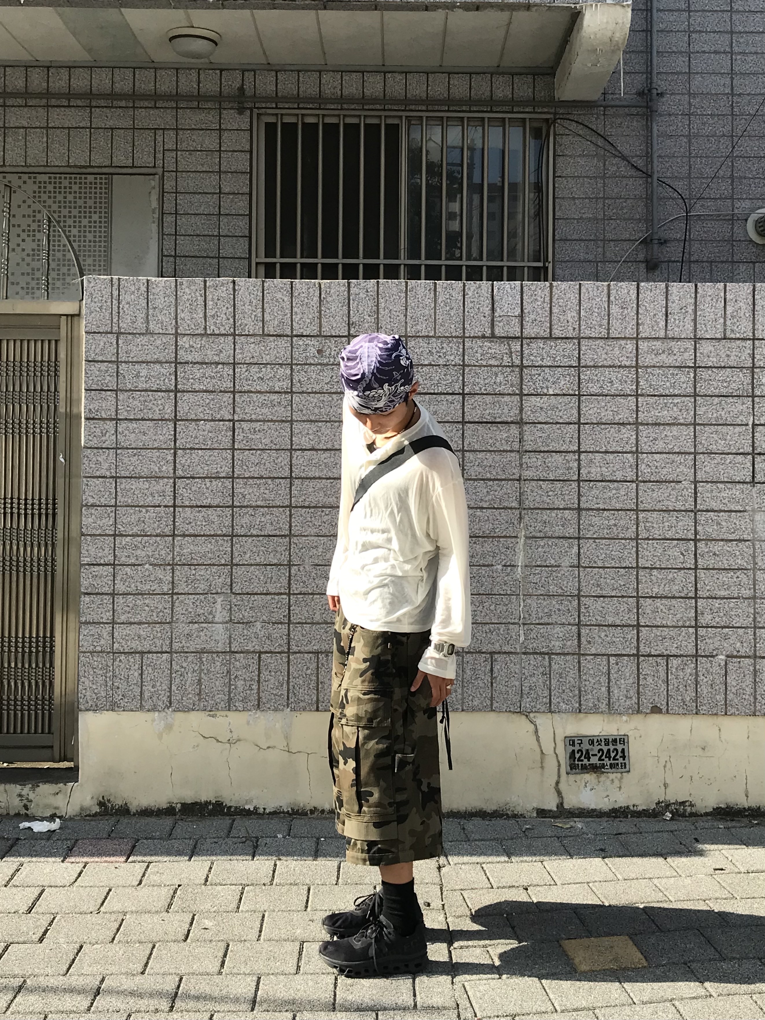 On Running Cloudmonster All Black 착용 스타일 - 3