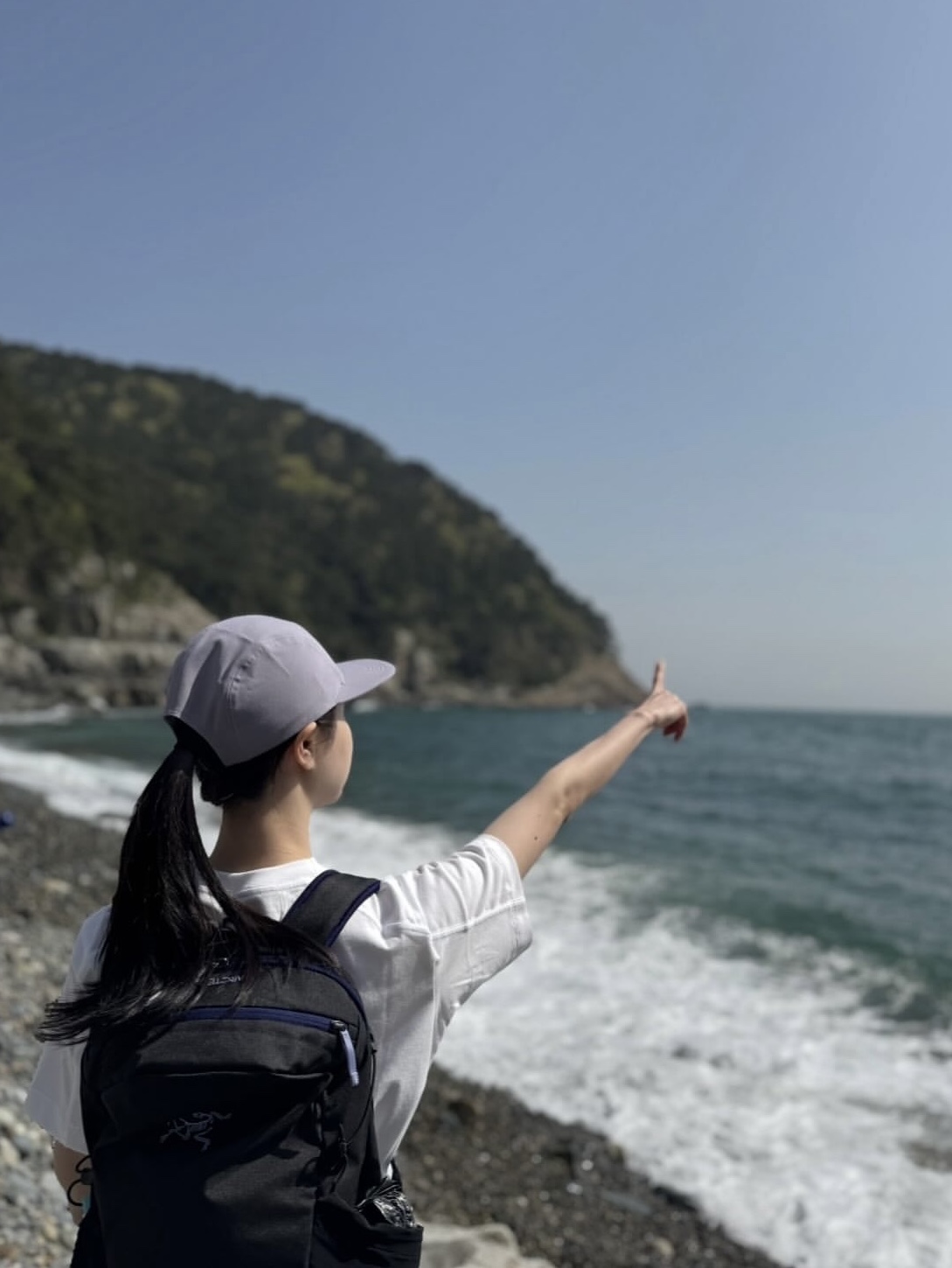 Arc'teryx Norvan Cap Black, Arc'teryx Aerios 35 Backpack Black 착용 스타일 - 6