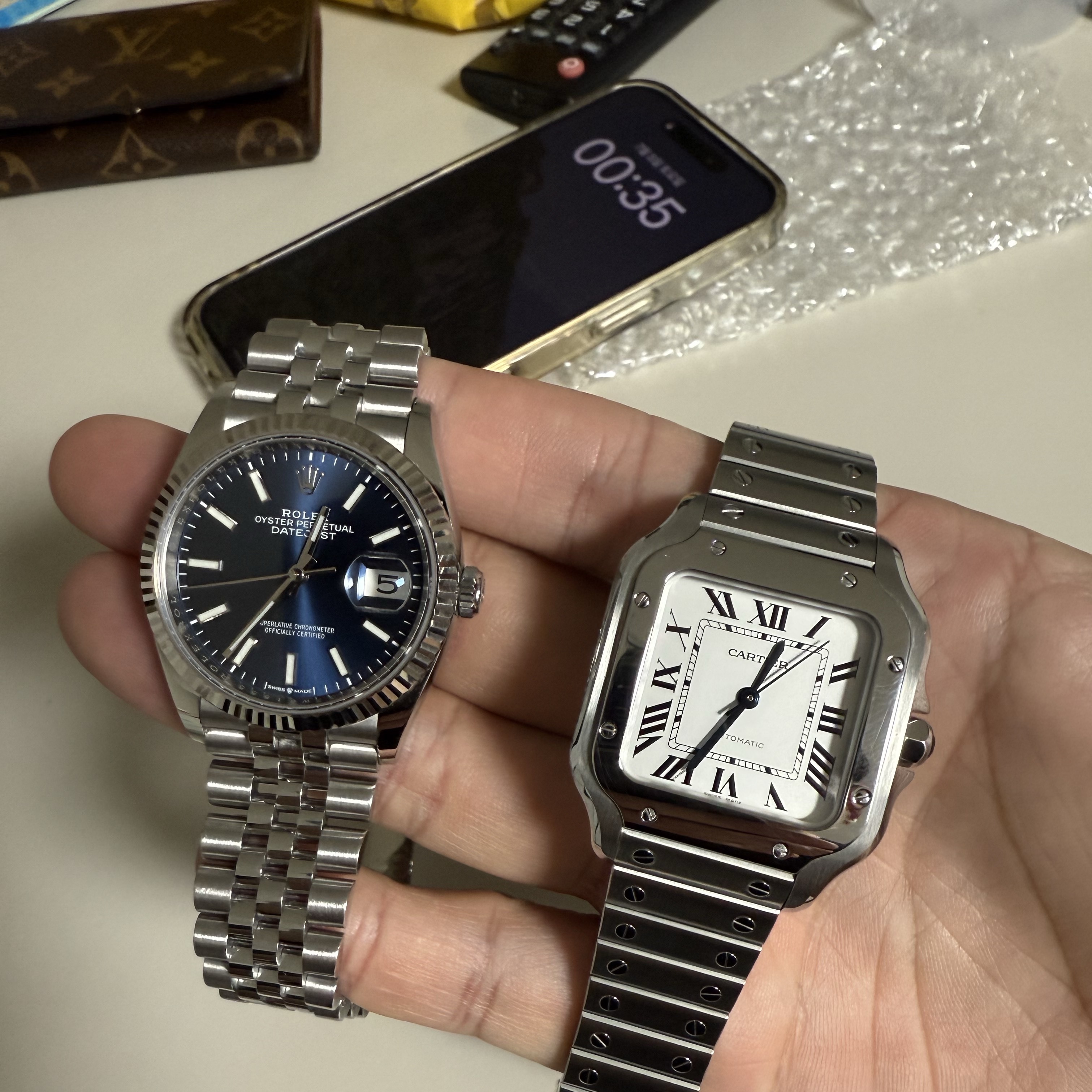 Rolex Datejust 36mm 126234 Bright Blue Jubilee 착용 스타일 - 2