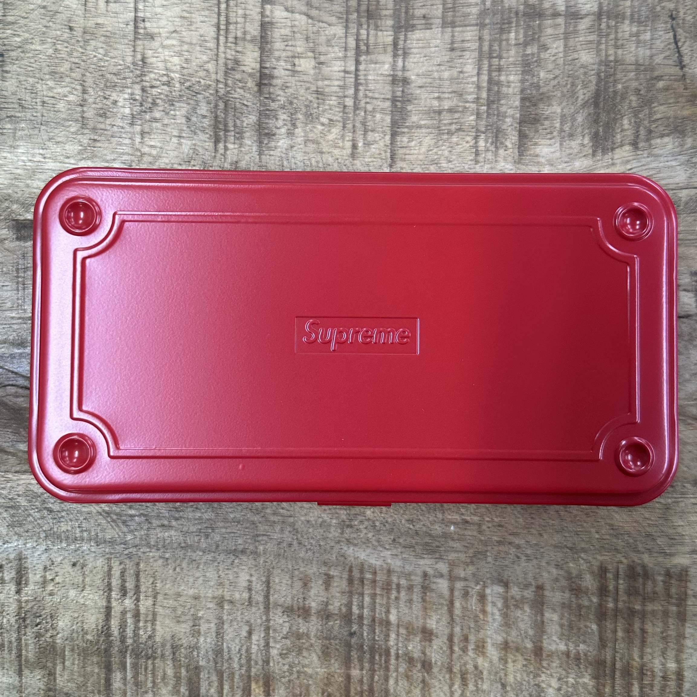 Supreme x Toyo Steel T-190 Mini Toolbox Red - 25SS 착용 스타일
