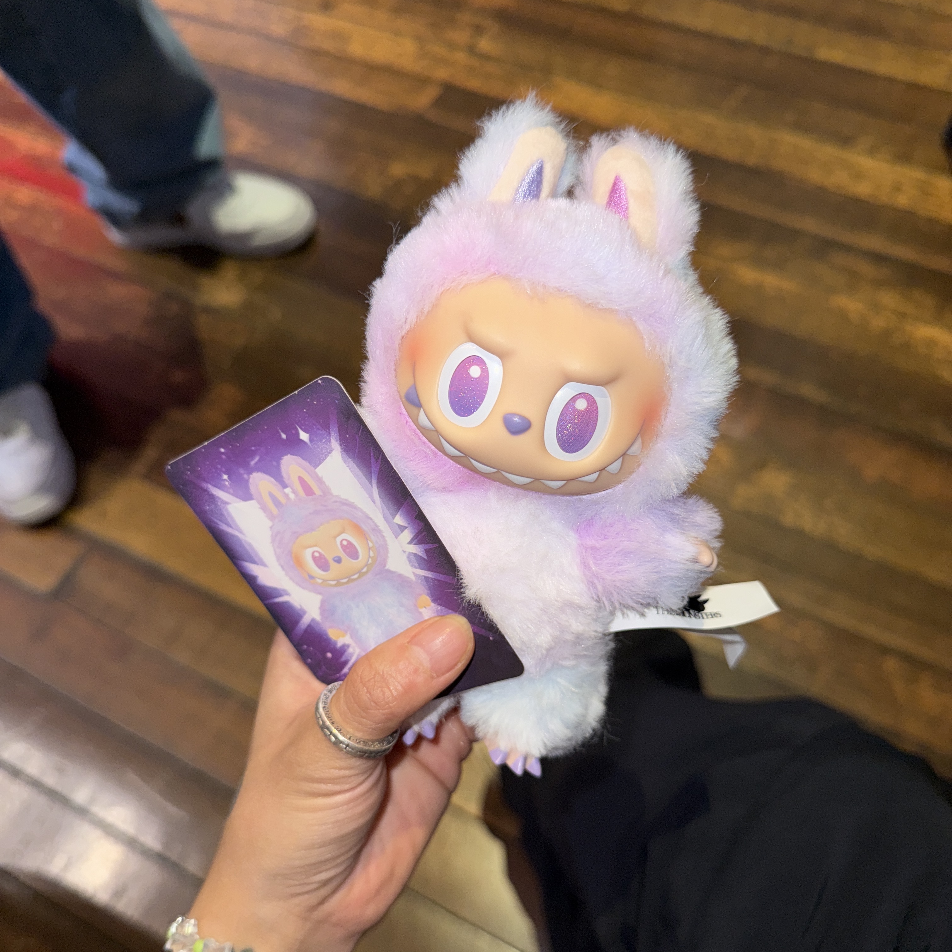 Pop Mart Labubu The Monsters Highlight Series Luck Keyring (Opened Case) 착용 스타일