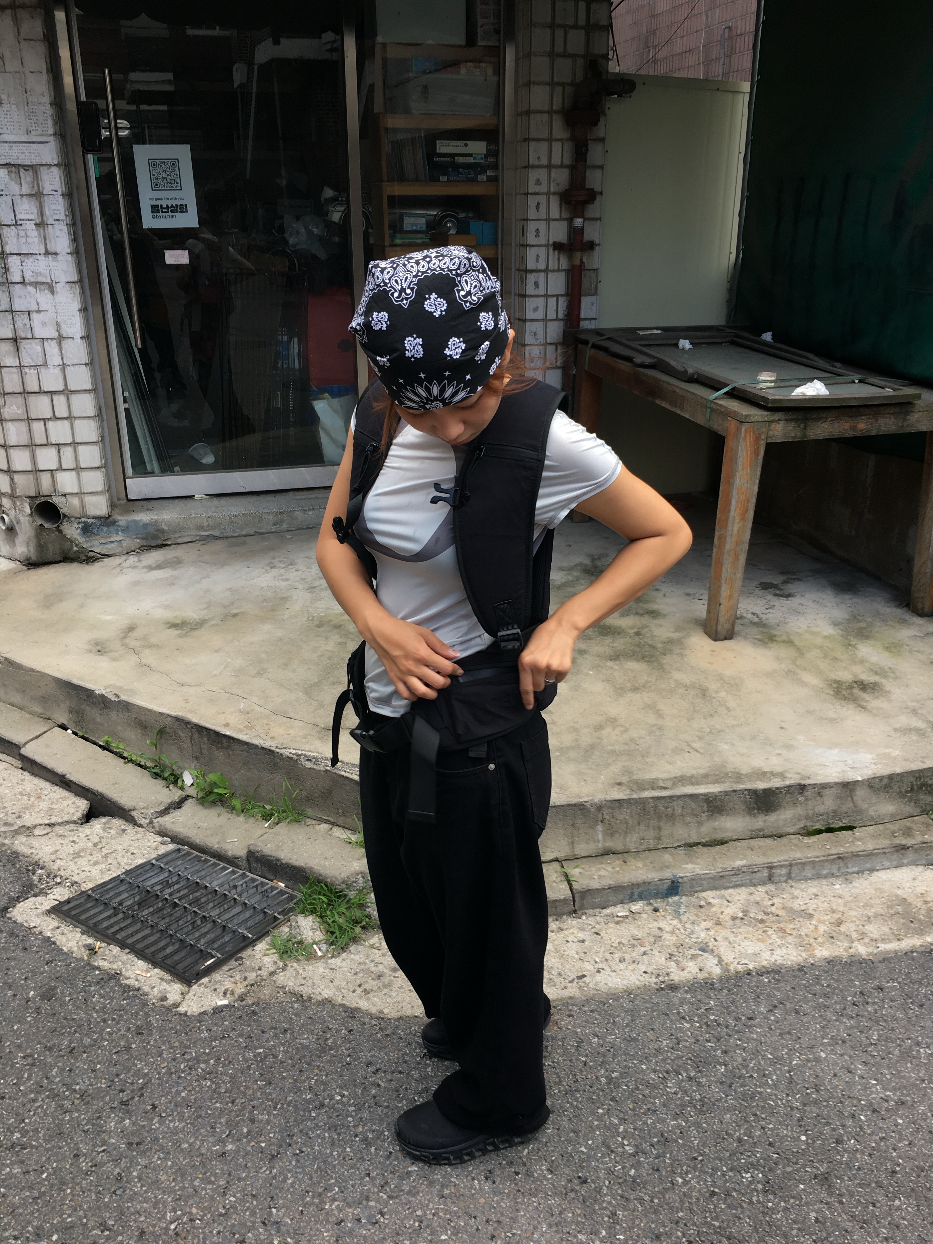 Supreme Hav-A-Hank Bandanas Multicolor (Set of 3) - 24SS, On Running x Post Archive Faction (Paf) Cloudmonster 2 Black Magnet 착용 스타일