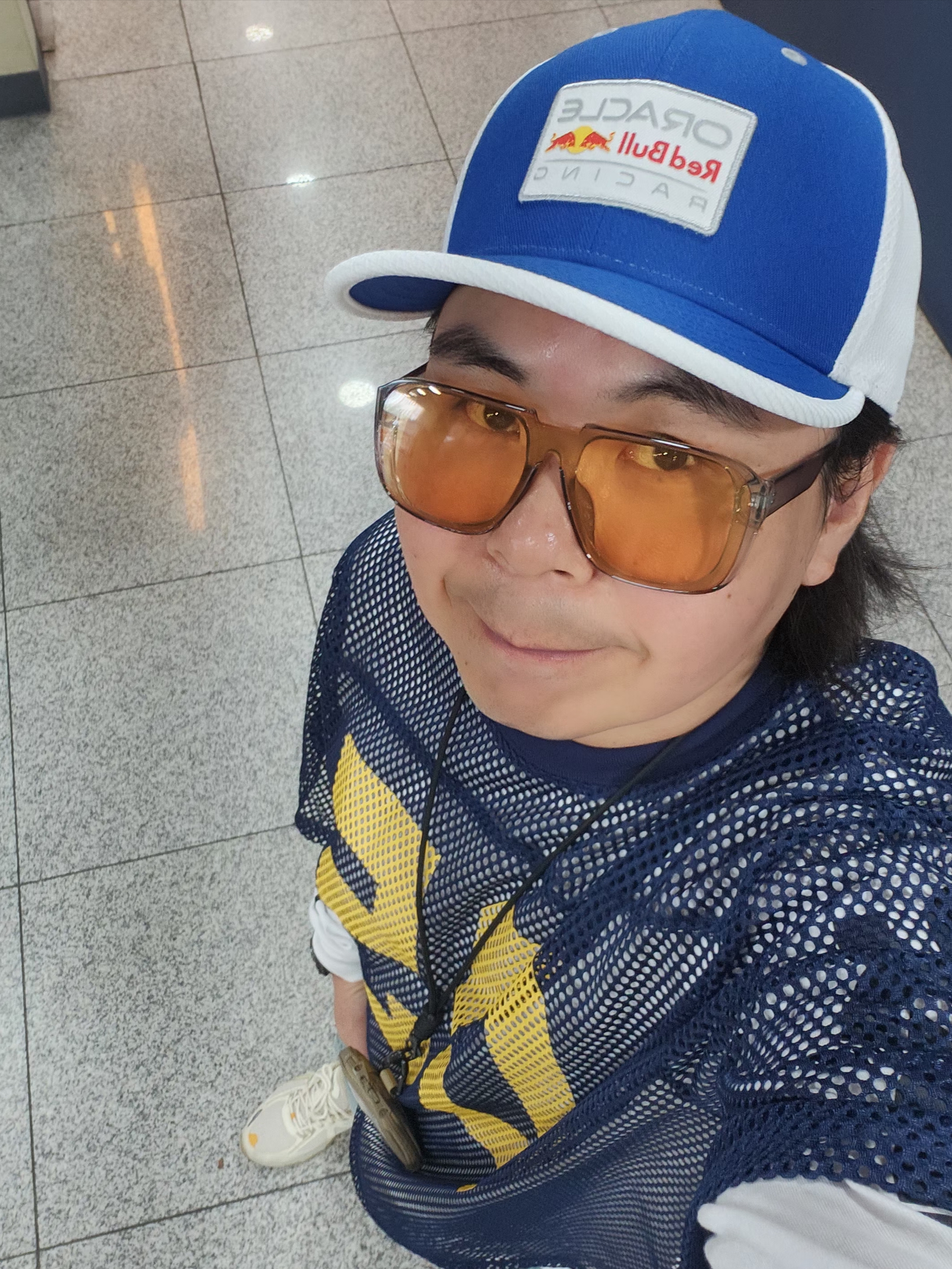 Essentials x New Era Classic Collection 59FIFTY Fitted Cap Pittsburgh Pirates, Jordan 4 Retro Tour Yellow 착용 스타일 - 3