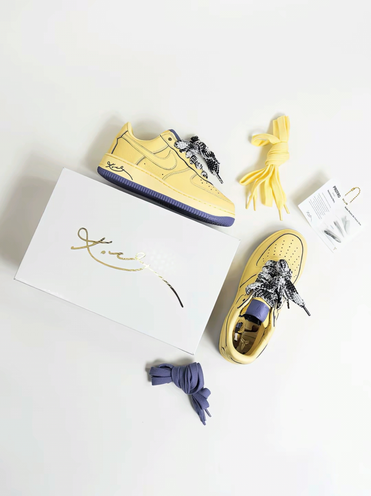 Nike Air Force 1 Low Protro Soft Yellow 착용 스타일 - 1