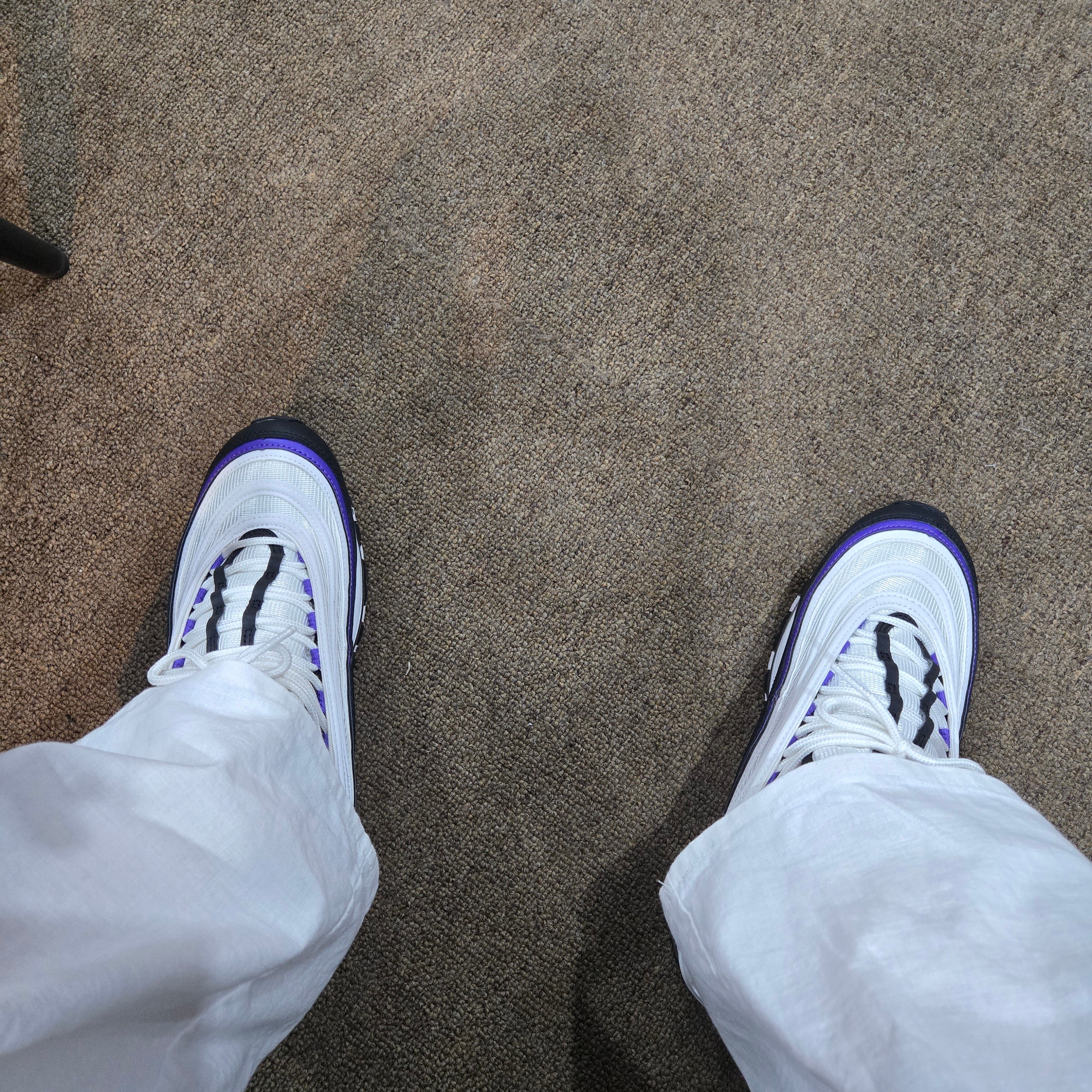 Nike Air Max 97 Action Grape 착용 스타일