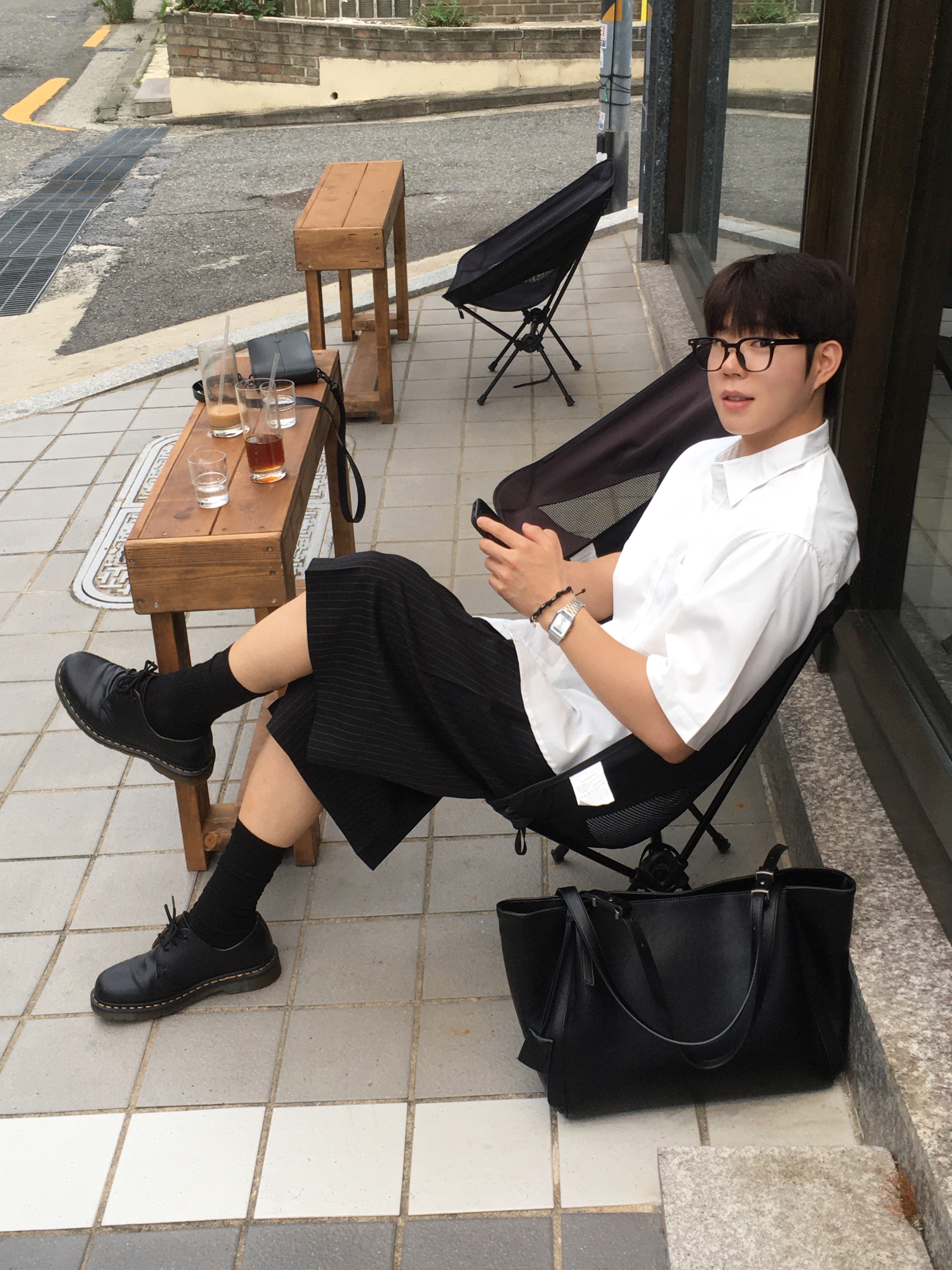 Dr. Martens 1461 Smooth Black 착용 스타일 - 1