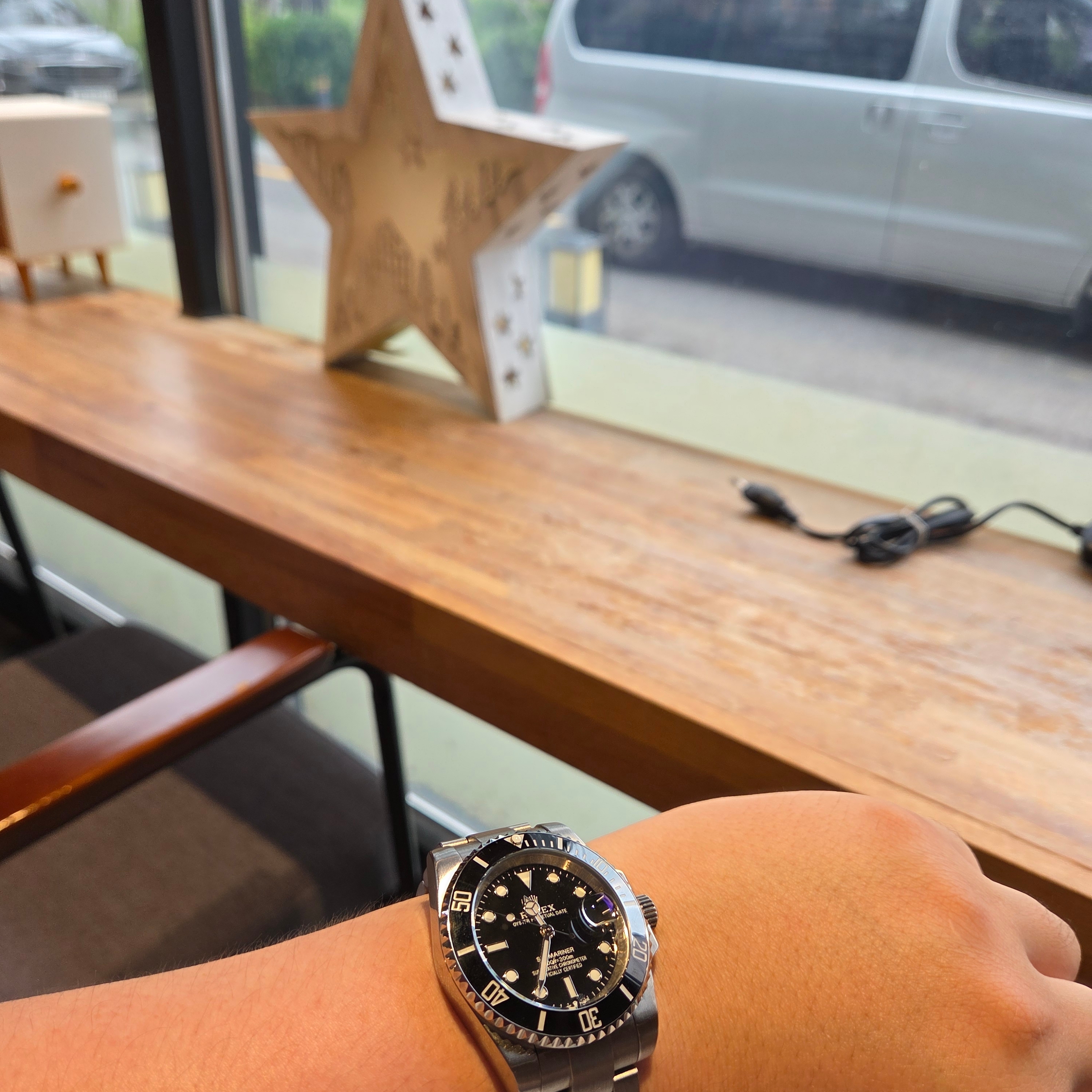 Rolex Submariner Date 41mm 126610LN Black Oyster 착용 스타일 - 1