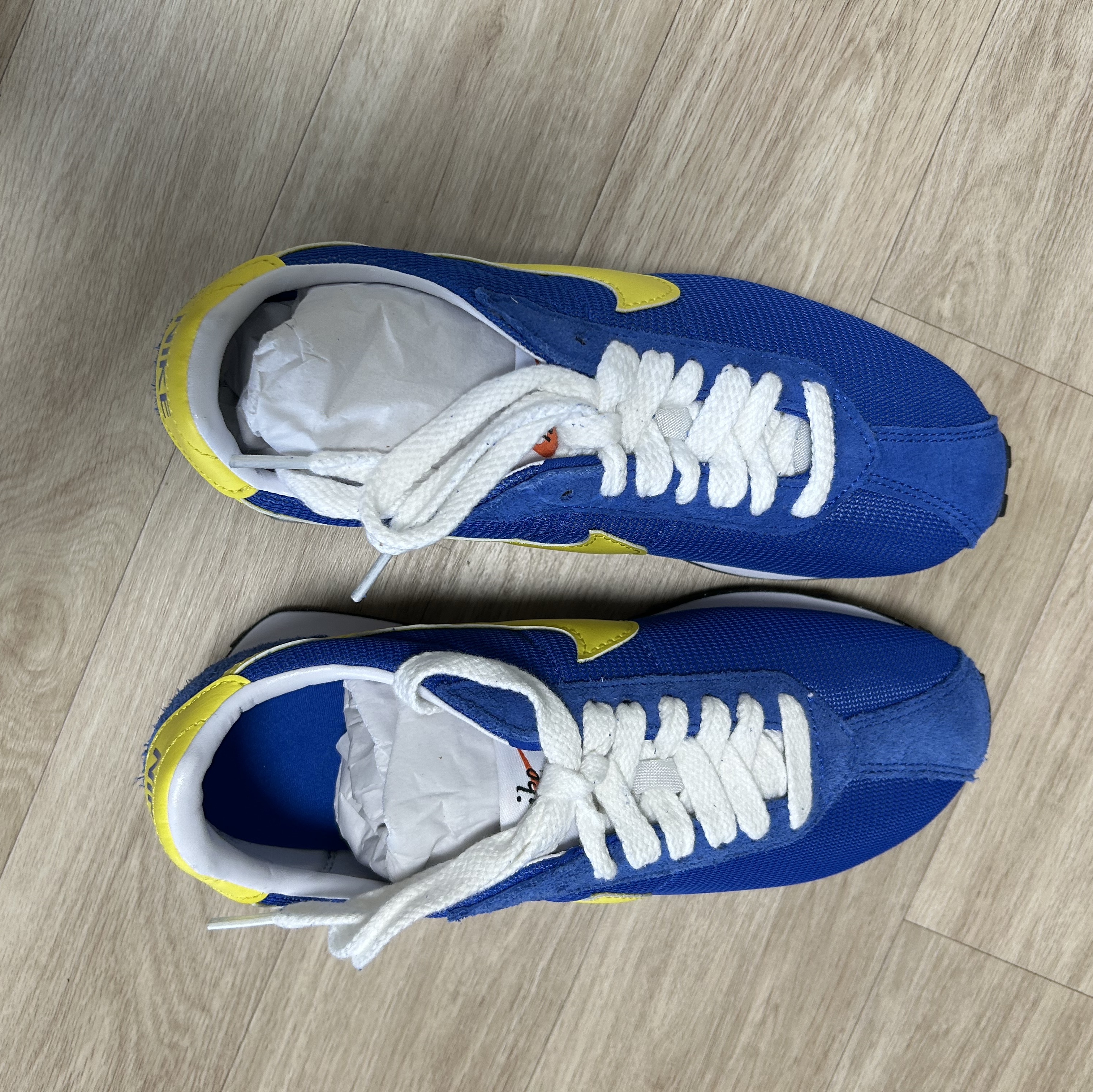 Nike LD-1000 SP Game Royal and Opti Yellow 착용 스타일