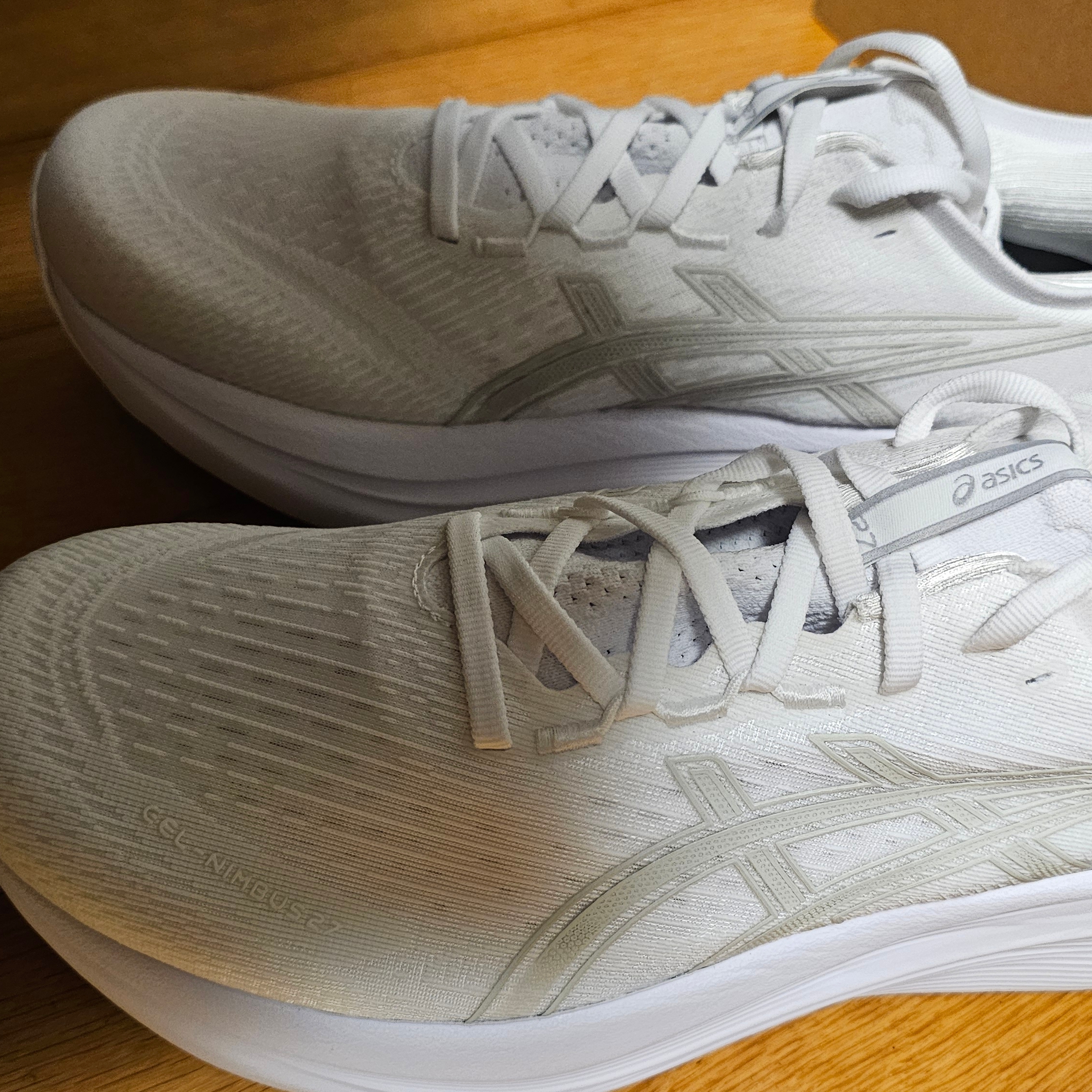 Asics Gel-Nimbus 27 White Glacier Grey - D Standard 착용 스타일