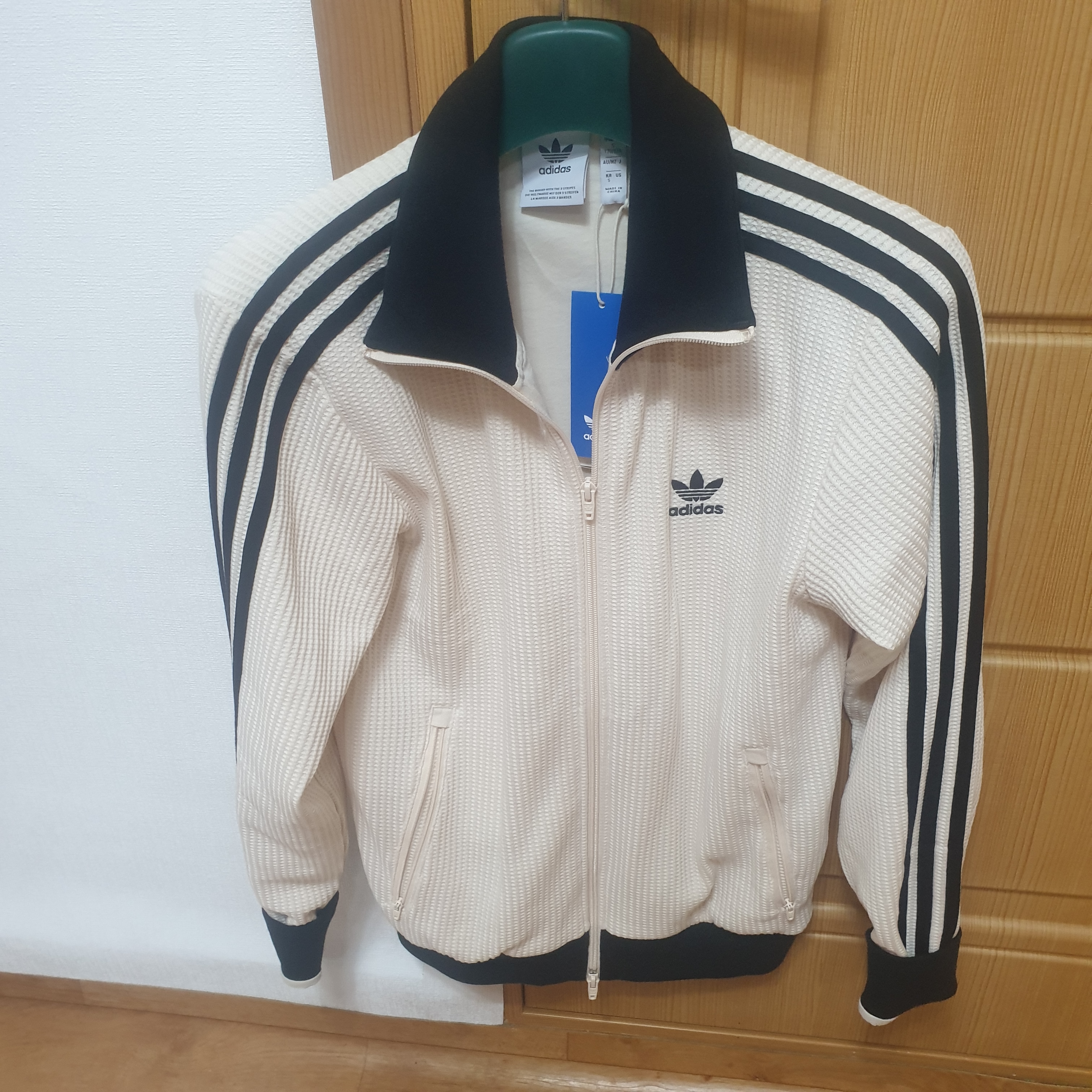 Adidas Waffle Beckenbauer Track Top Wonder White - KR Sizing 착용 스타일 - 1