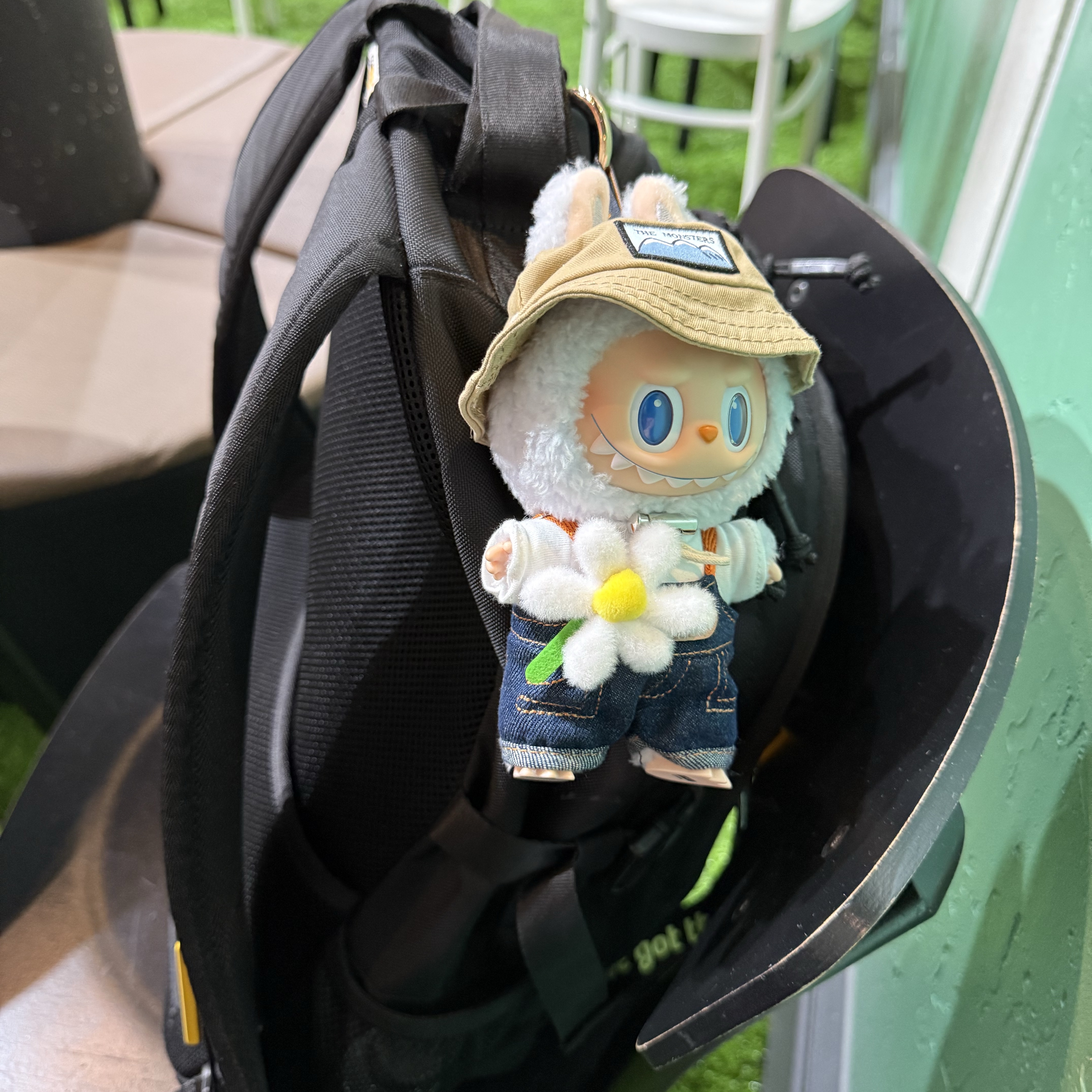 Pop Mart Fall In Wild Labubu Series Toy Keyring 착용 스타일