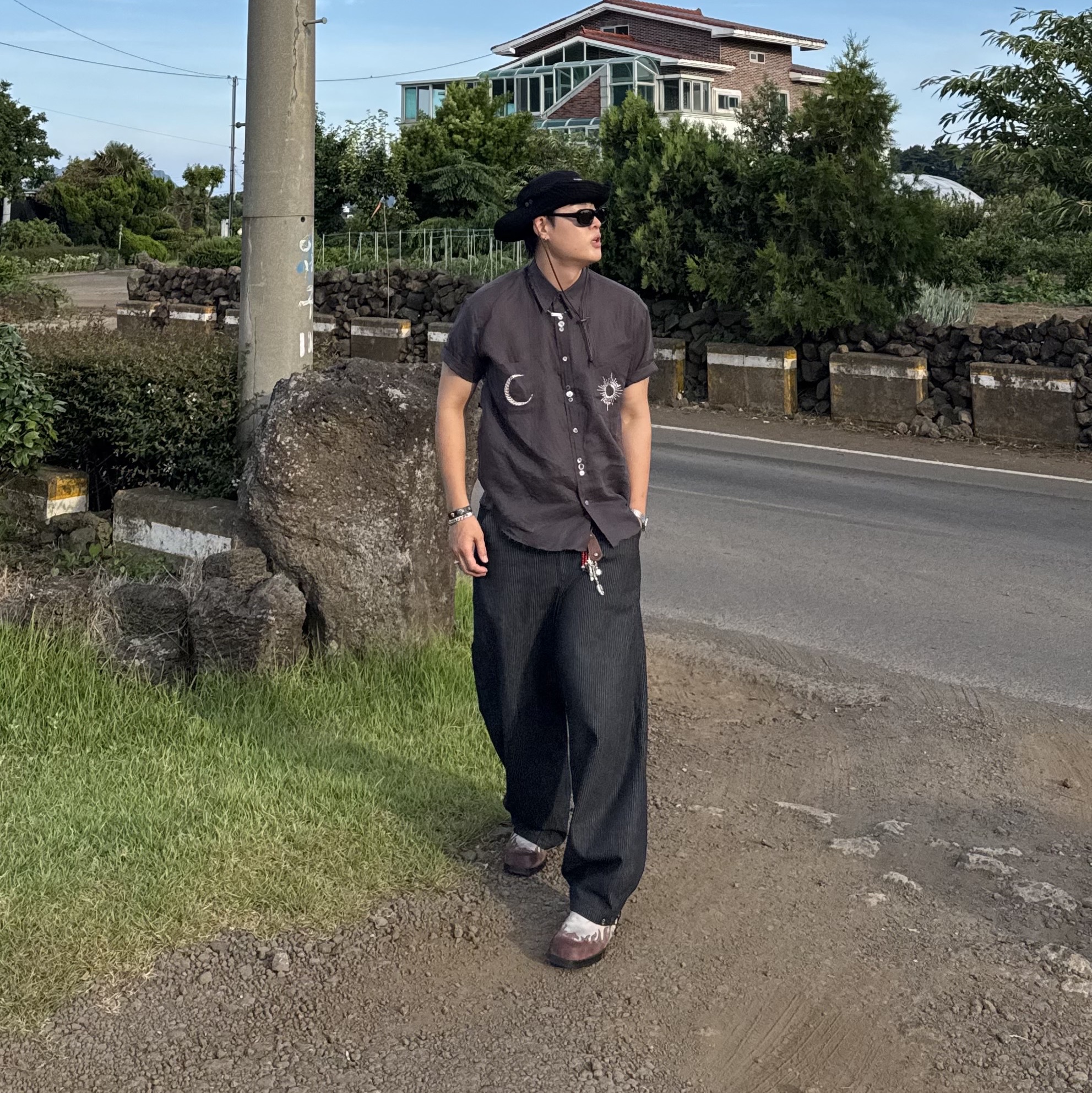 Ogarp Signature Concho Keychain Ver.2, Ogarp Concho Wrist Belt Black 착용 스타일 - 3