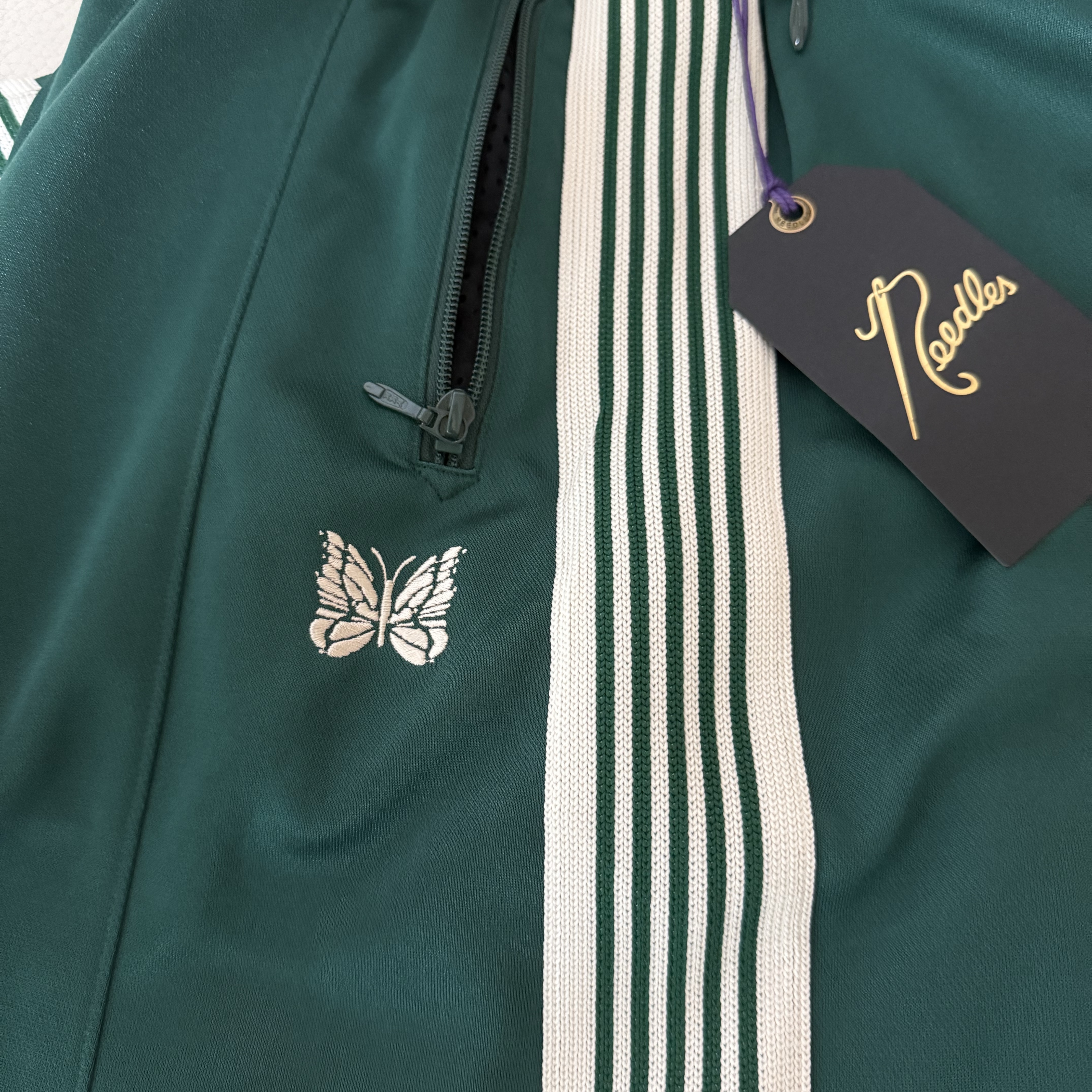 Needles x LHP H.D. Track Pants Poly Smooth Green 착용 스타일