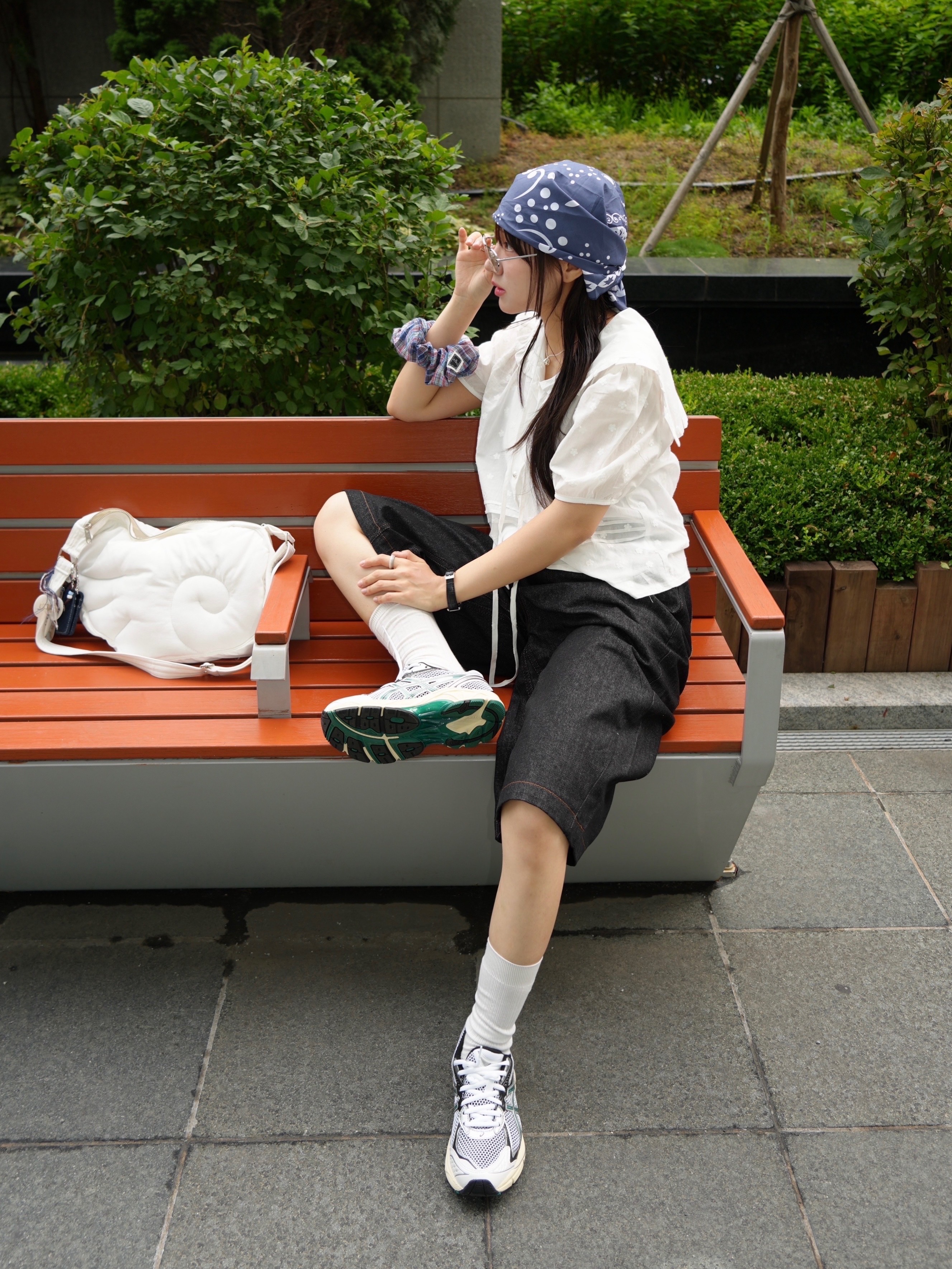Asics GT-2160 White Jasper Green, CAVISH x LELBOBROWN Check Applique Denim Wallet Blue 착용 스타일 - 2