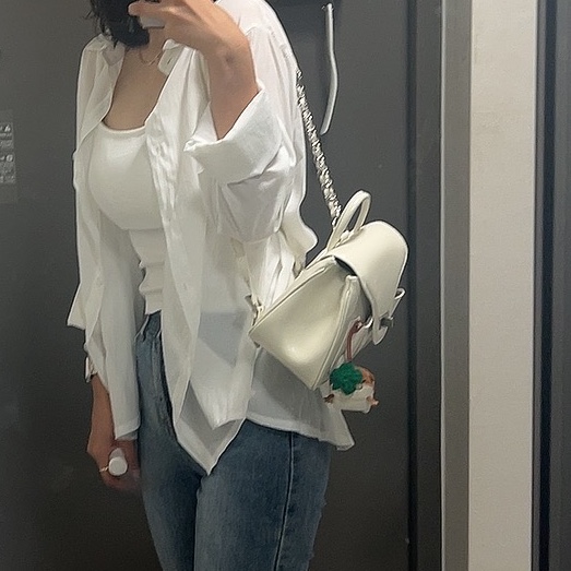 APOA Pao Chain Backpack Off White 착용 스타일