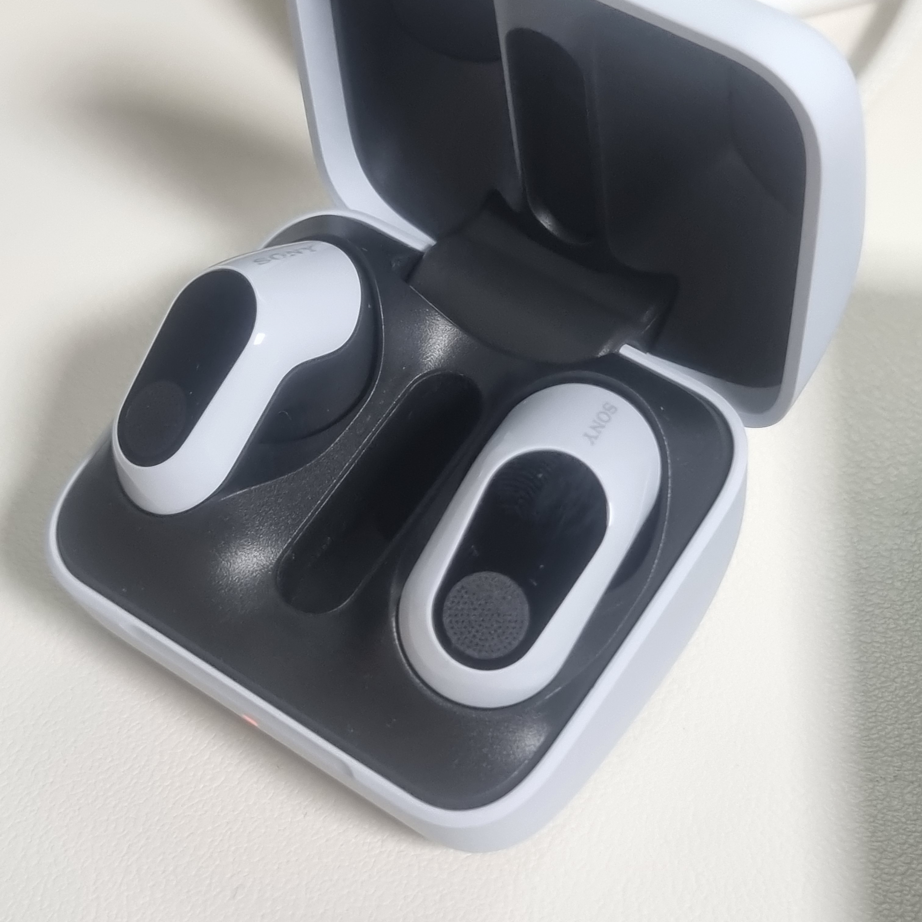 Sony INZONE Buds White (Sony Korea Ver.) 착용 스타일