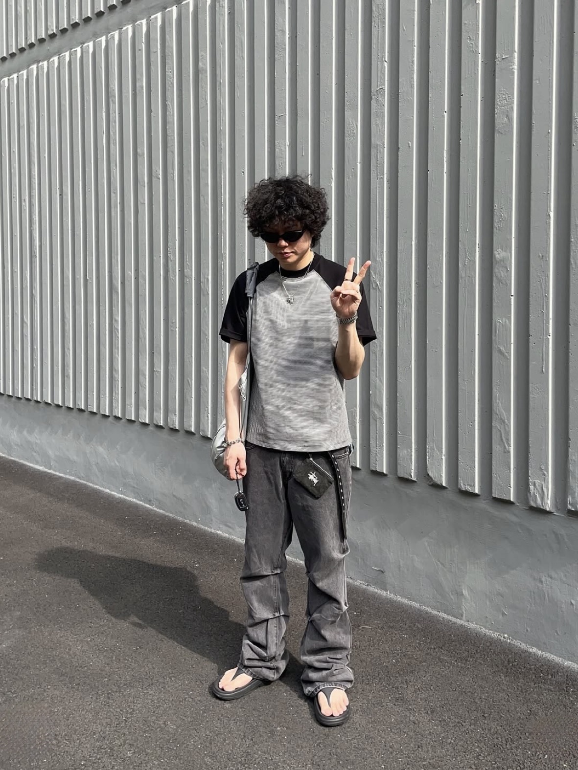 ALEXII Double Logo Bracelet, Stussy Canvas Coin Pouch Washed Black 착용 스타일
