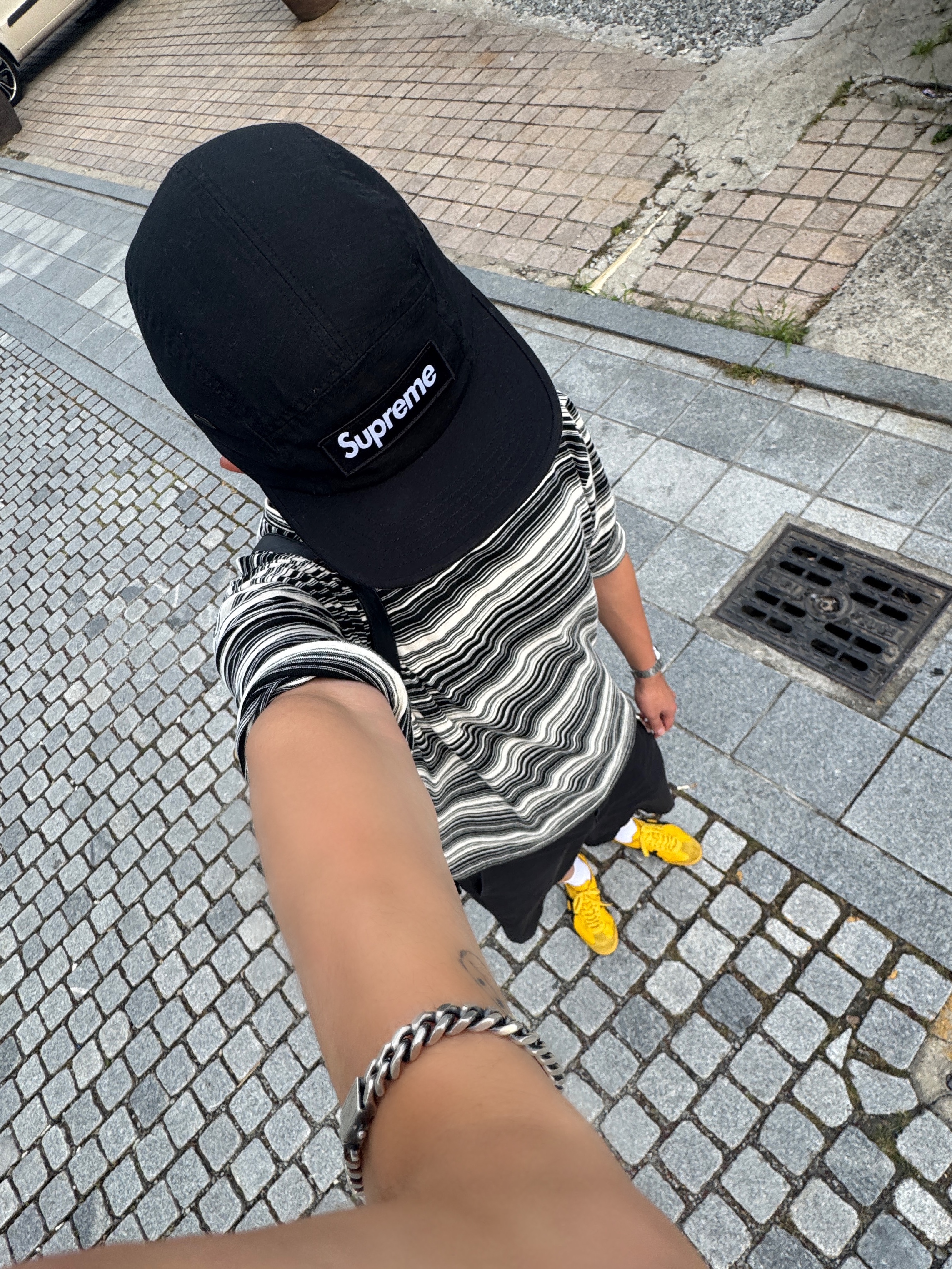 Supreme Military Camp Cap Black - 25SS, Onitsuka Tiger Mexico 66 Yellow Black 착용 스타일