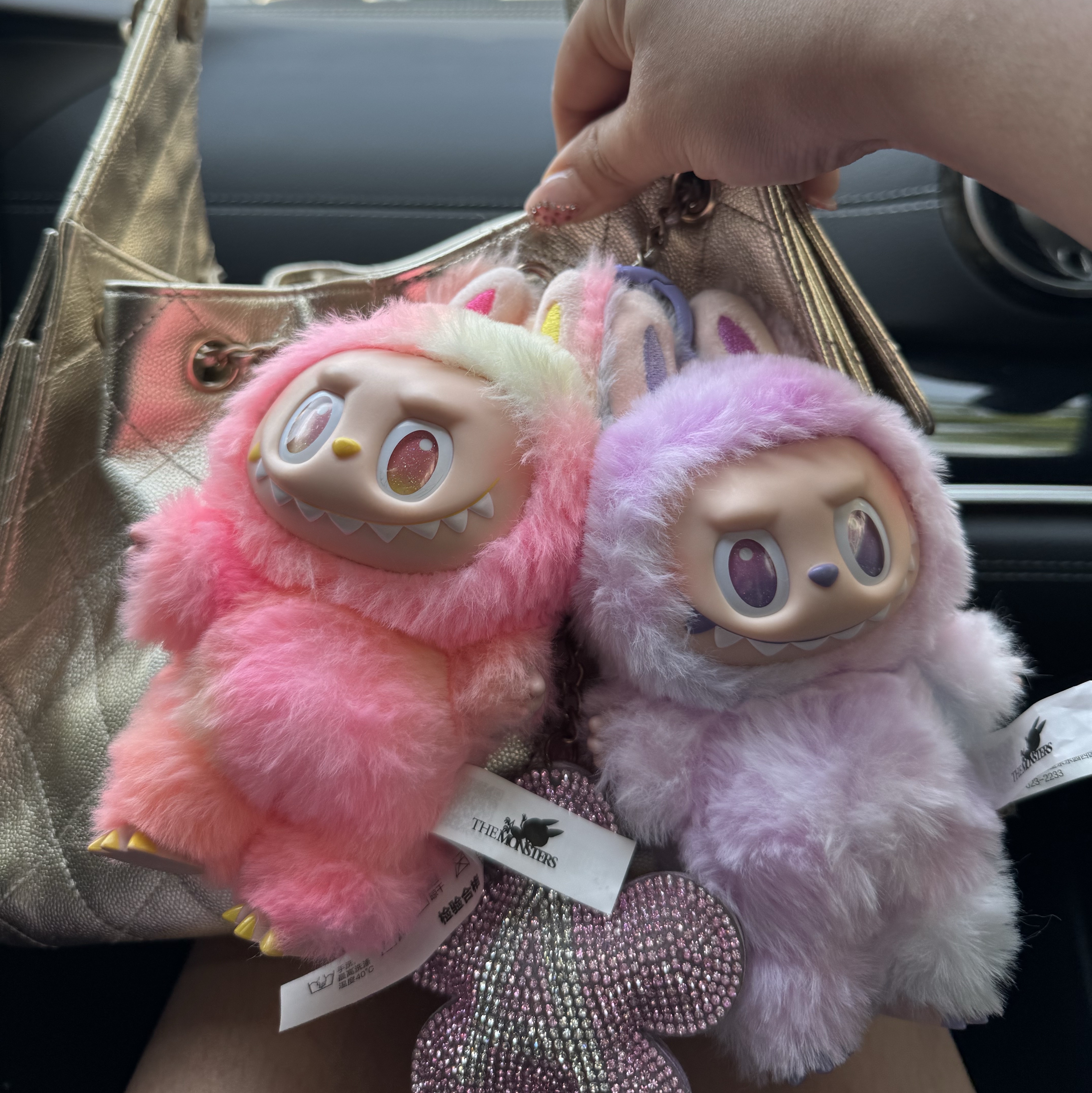 Pop Mart Labubu The Monsters Highlight Series Luck Keyring (Opened Case) 착용 스타일