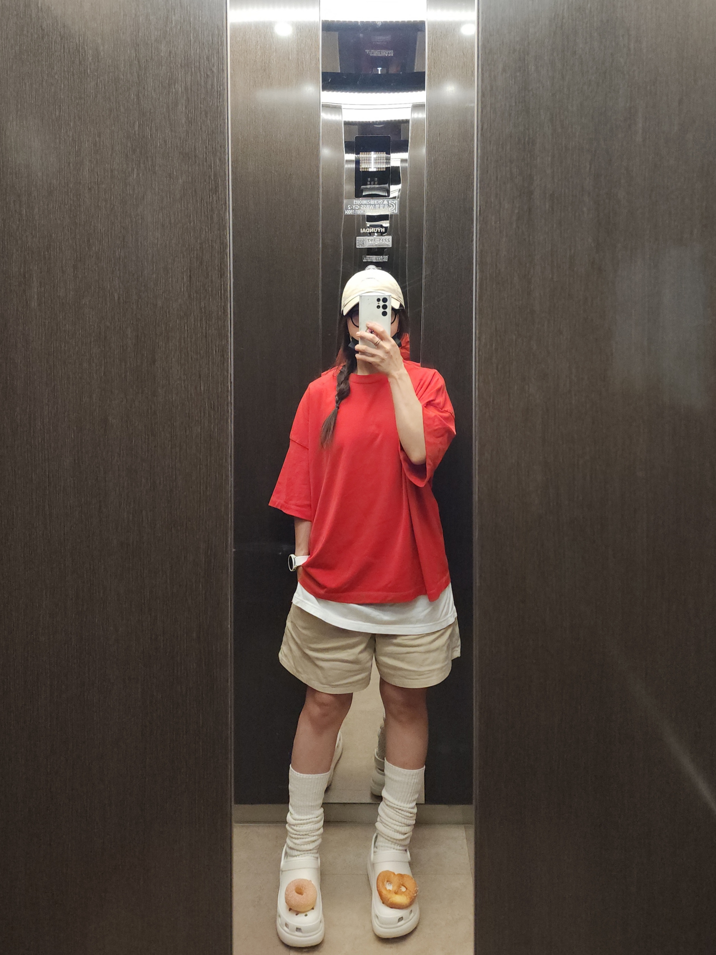 Nike x Jacquemus Short Sleeve T-Shirt Dark Obsidian - US/EU, Crocs Classic Crush Clog White 착용 스타일