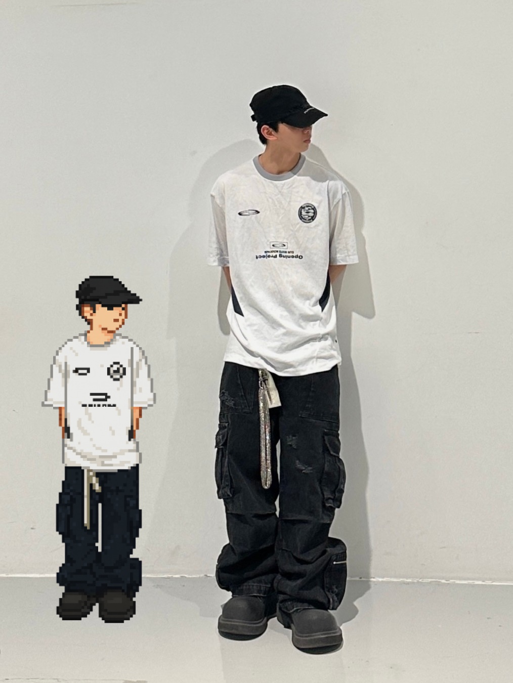 Supreme Loose Fit Multi Stripe S/S Shirt Black - 24SS, Crocs Stomp Clog Black 착용 스타일 - 8