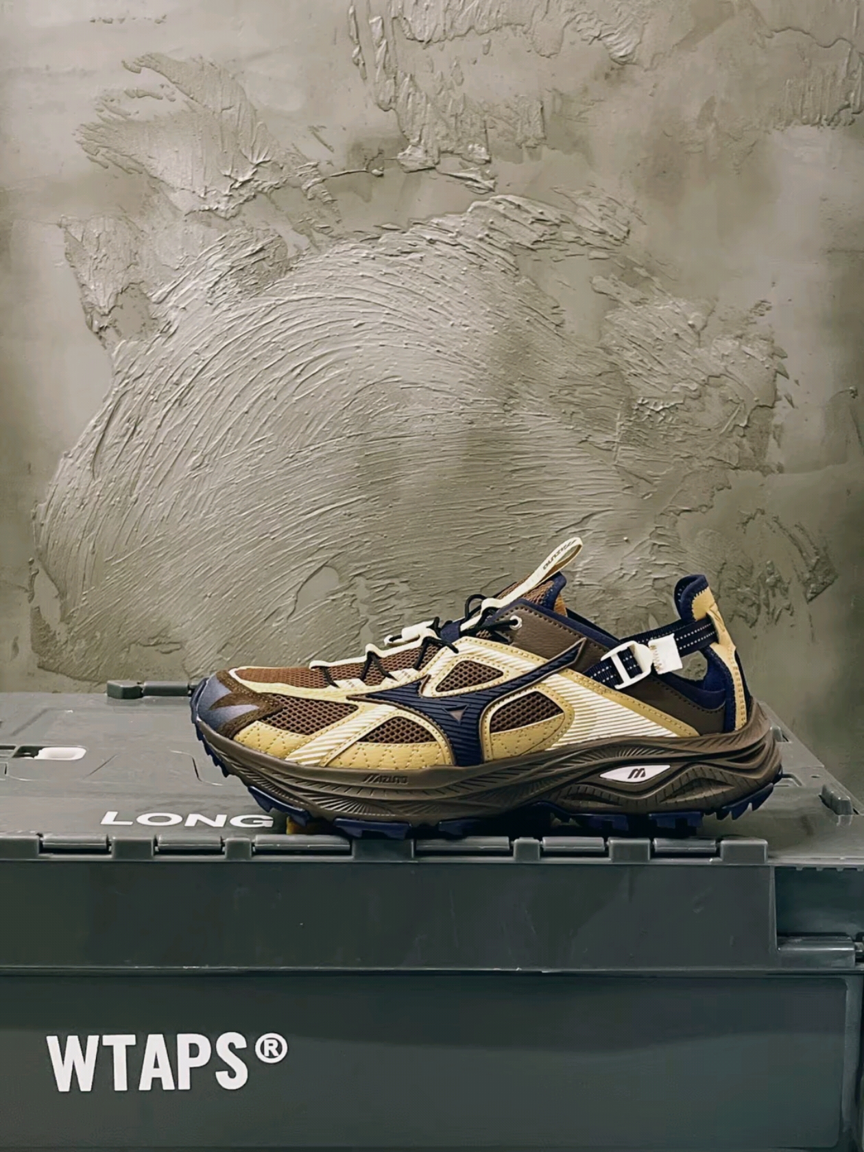 Mizuno Racer Trail SE Brown 착용 스타일