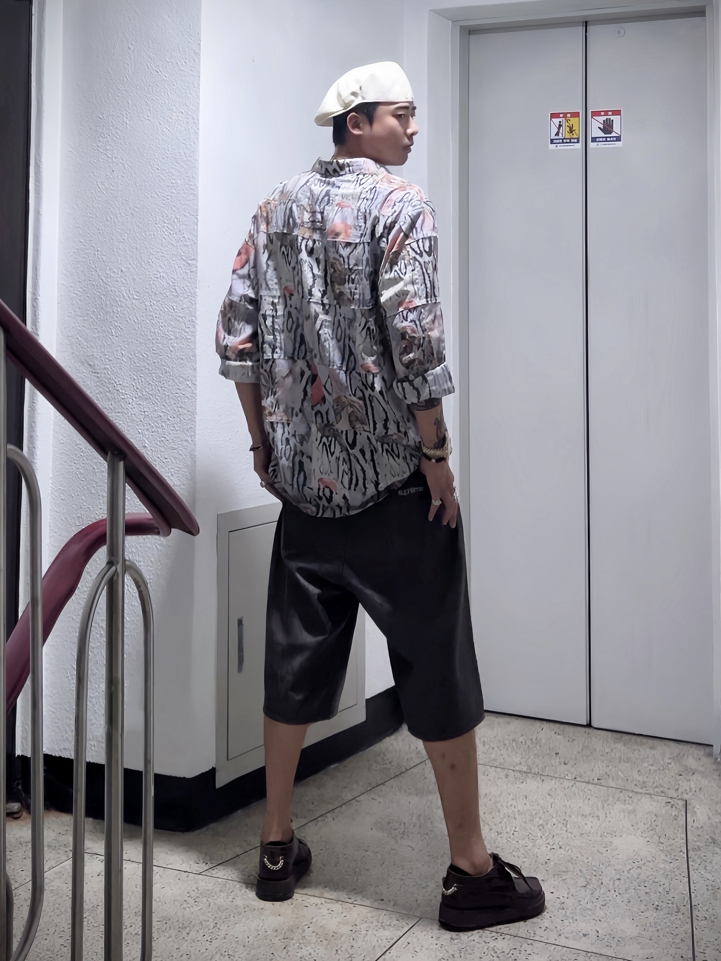 Supreme x Kangol Ventair Logo 504 Cream - 22SS, Supreme x Martine Rose Patchwork Shirt Multicolor - 24FW 착용 스타일