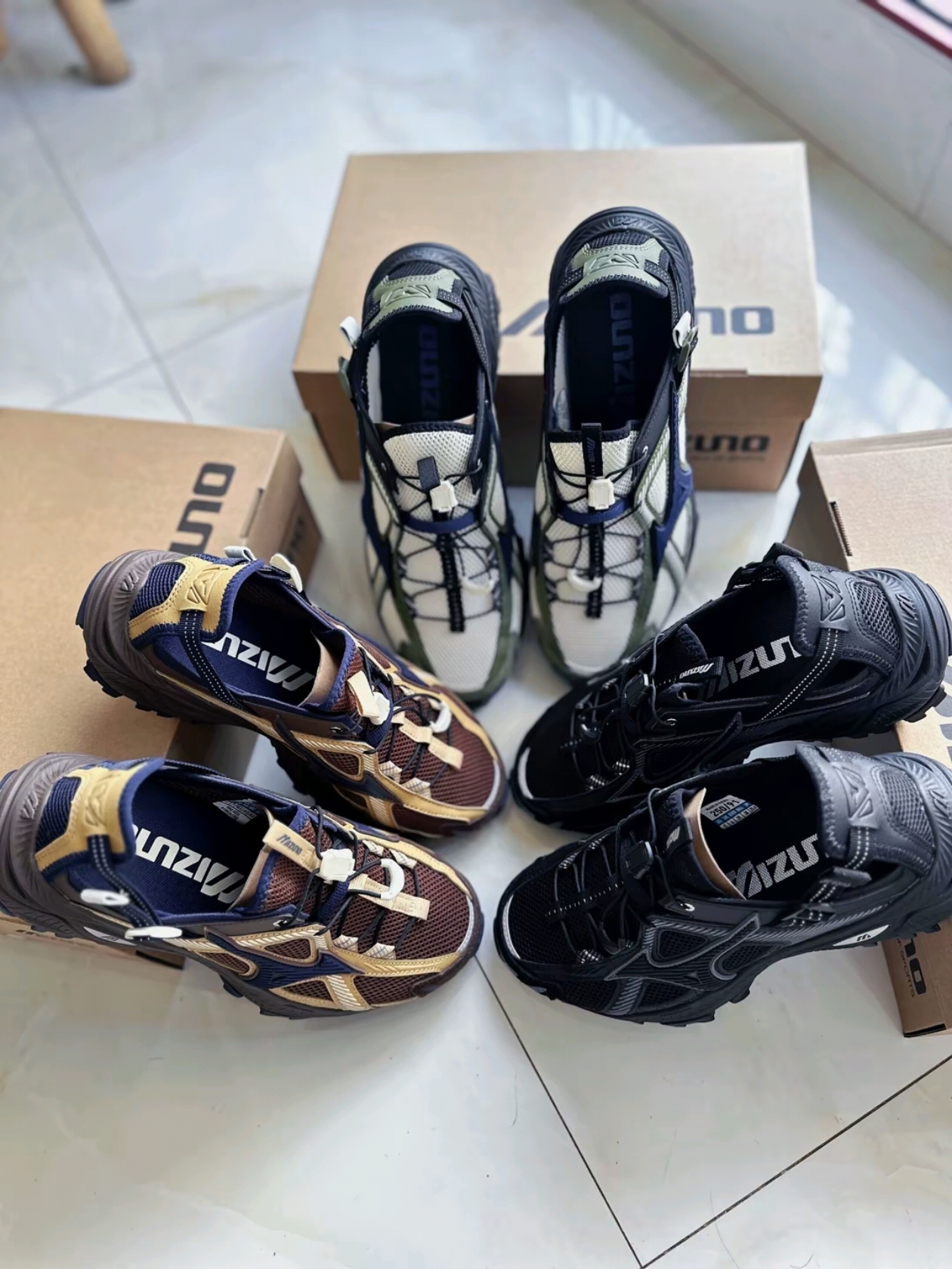 Mizuno Racer Trail SE Brown, Mizuno Racer Trail SE Black 착용 스타일