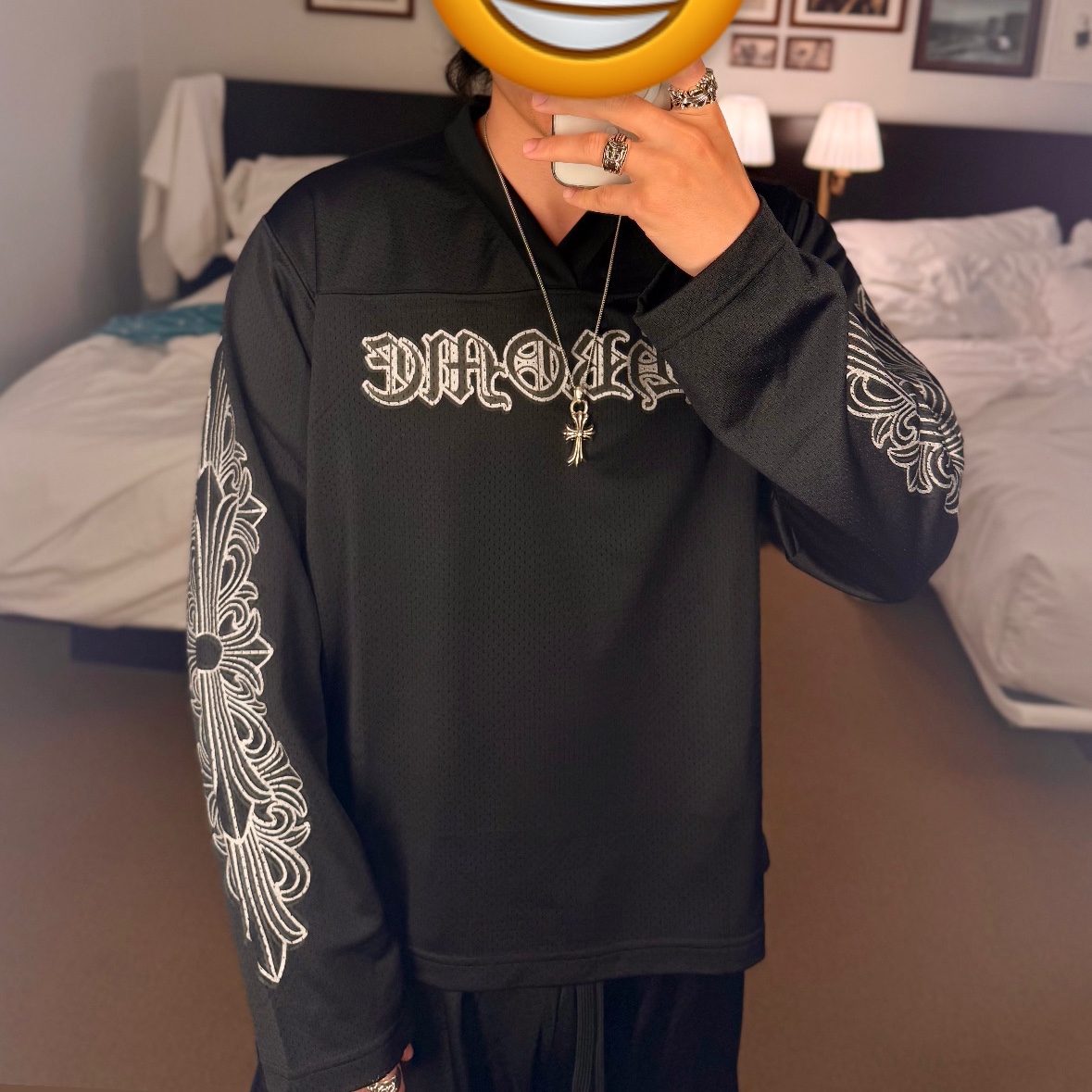 Chrome Hearts Warm Up LS Jersey Black, Chrome Hearts Mesh Varsity Shorts Black 착용 스타일 - 2