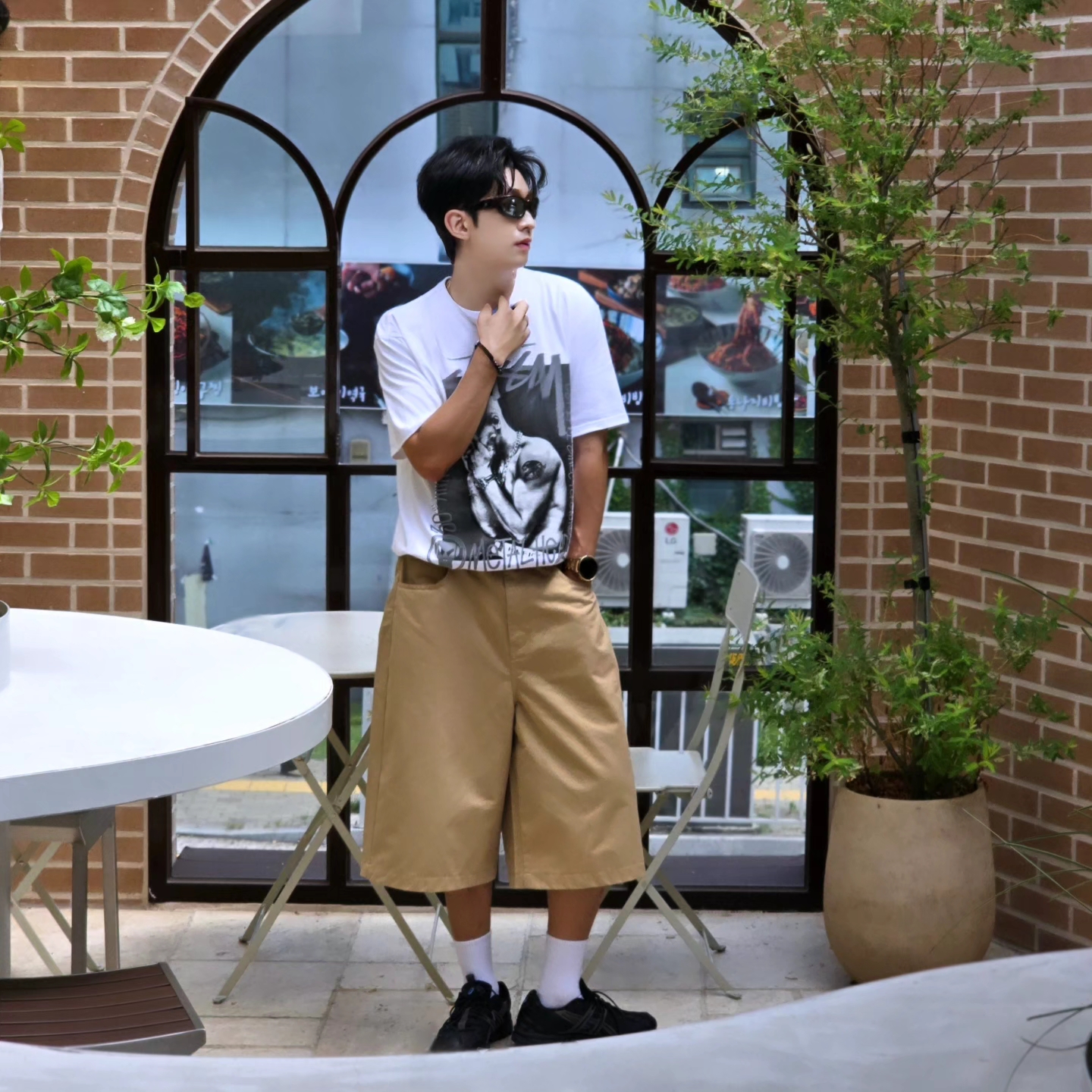 Stussy x Goldie Metalheadz 30 T-Shirt White, Asics Gel-Sonoma 15-50 Black Obsidian Grey 착용 스타일 - 4