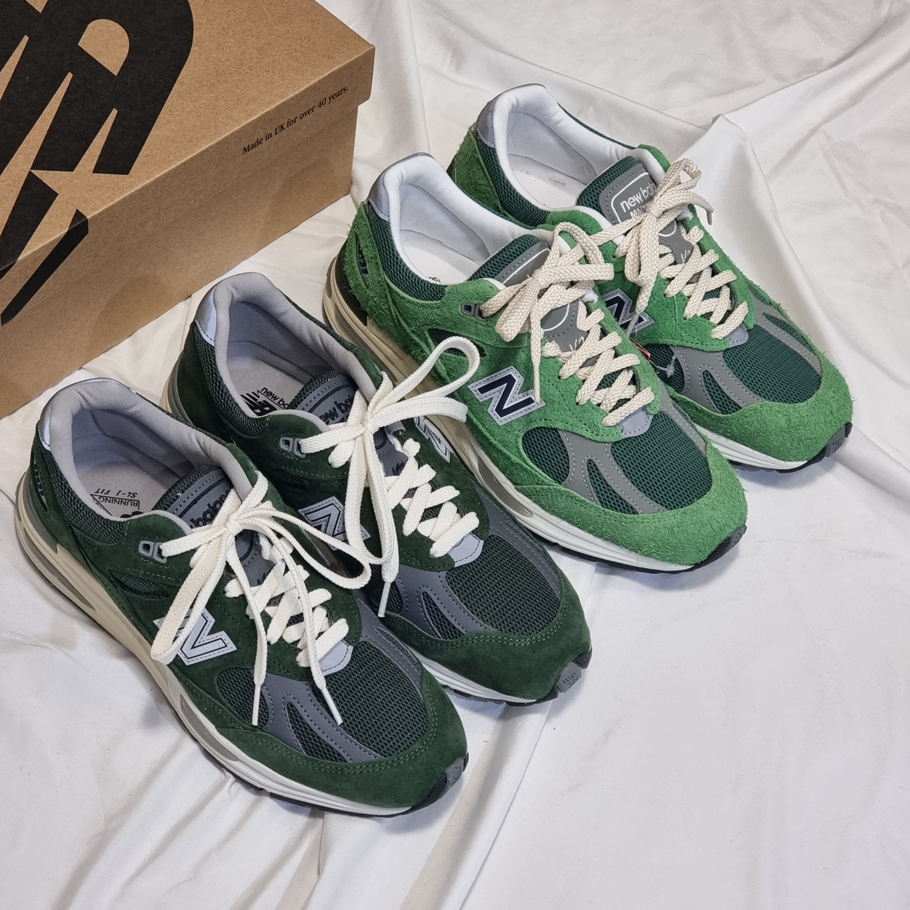 New Balance 991v2 Made in UK Mineral Green Comfrey, New Balance 991v2 Made in UK Kombu Green 착용 스타일 - 2