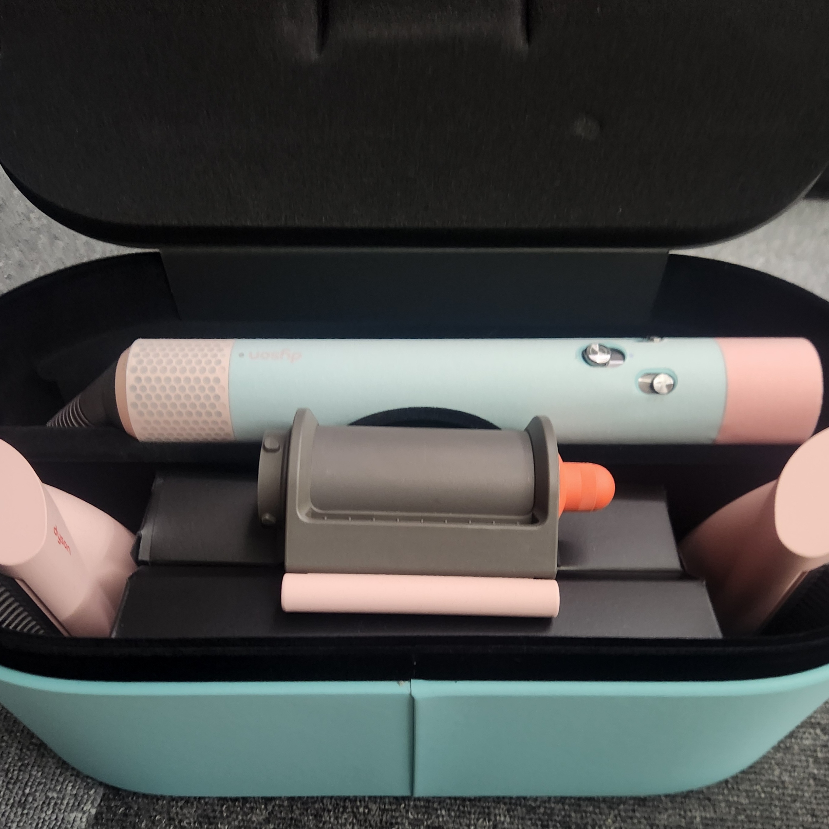 Dyson Airwrap Multi Styler Complete Long Ceramic Pop (Korean Ver.) 착용 스타일 - 2