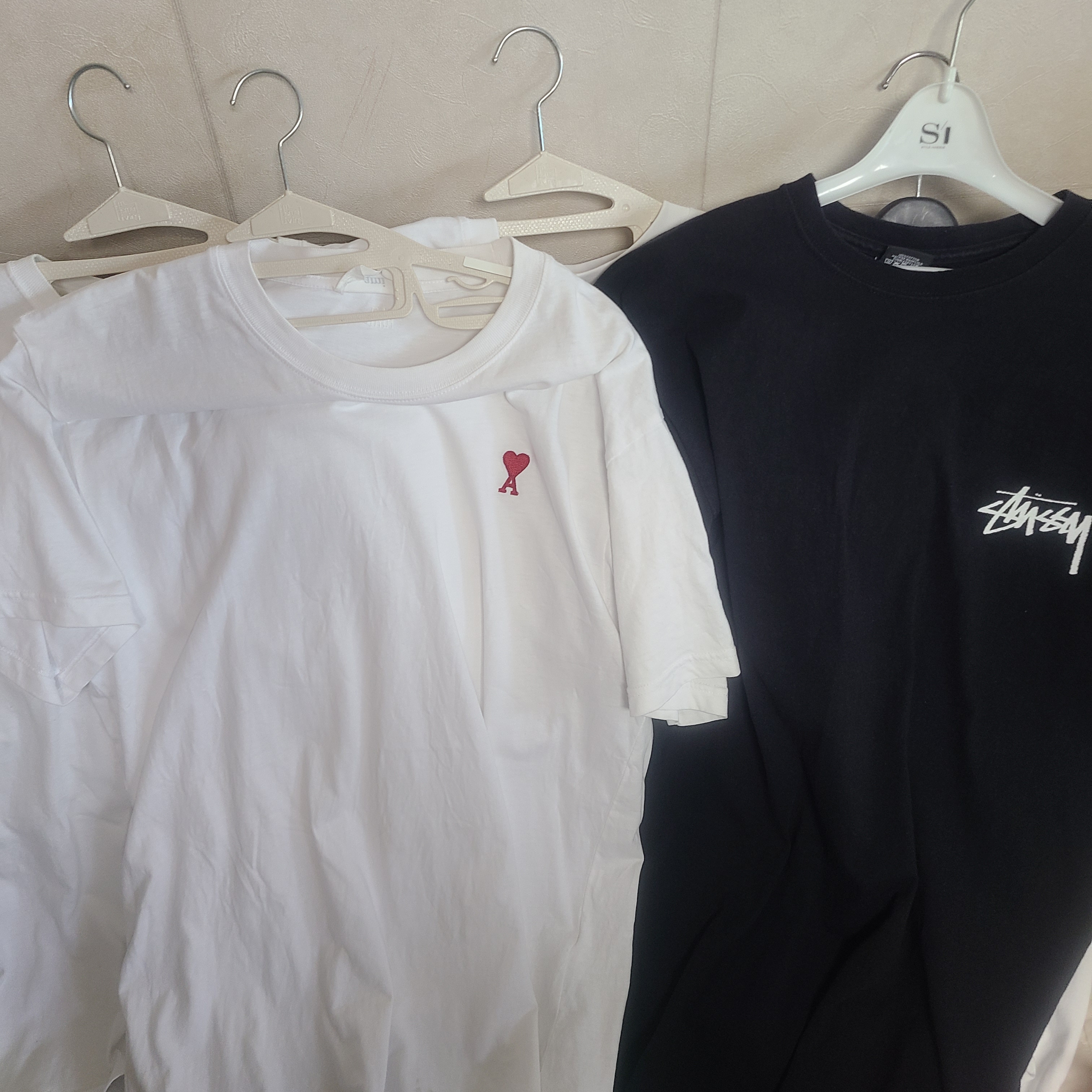 Stussy Basic Stussy T-Shirt Black 2024, 2025 착용 스타일