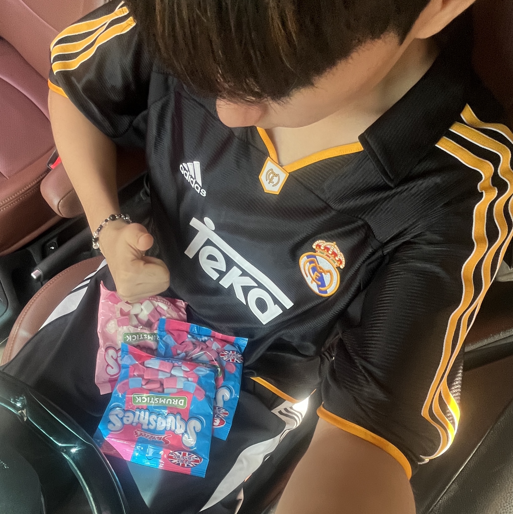 Adidas Real Madrid 99/00 Away Jersey Black - KR Sizing (Non Marking Ver.) 착용 스타일