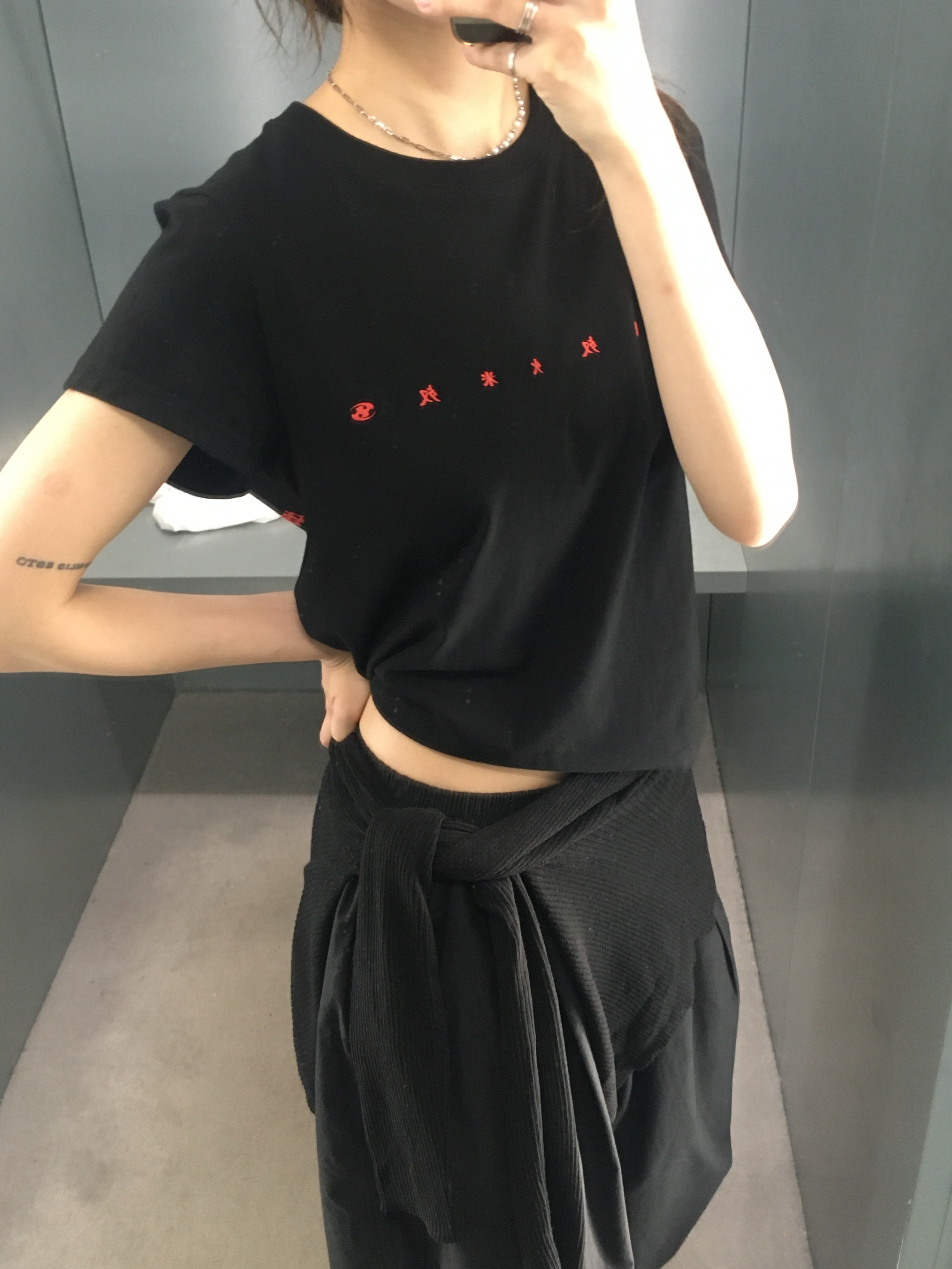 (W) Sansan Gear Chan T-Shirt Black - 25SS, Sansan Gear Chan T-Shirt Black - 25SS 착용 스타일