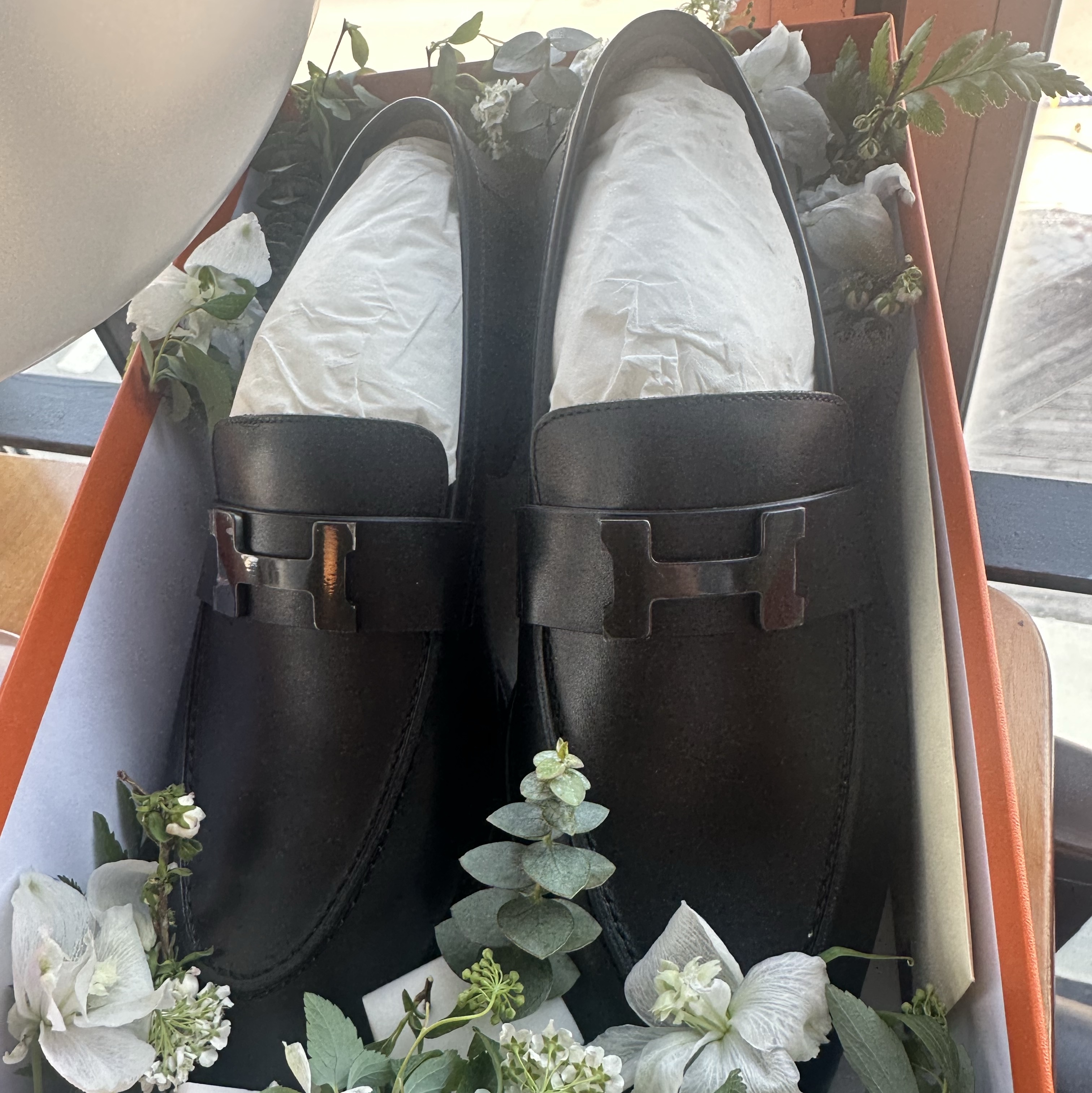 Hermes Honore Loafer Calfskin & Noir 착용 스타일 - 5