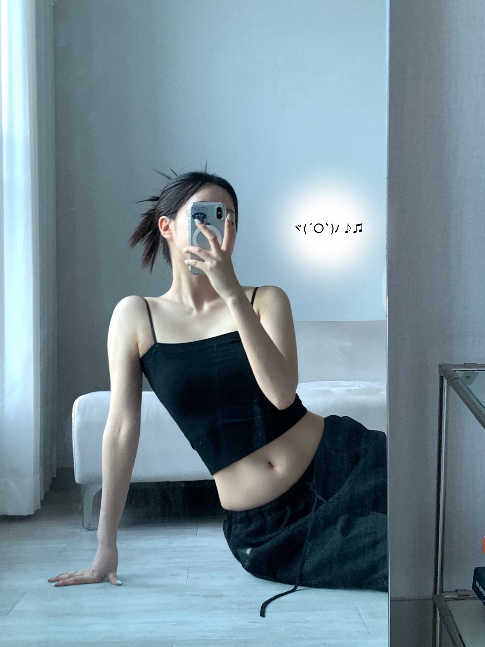 HDEX Cotton Modal Light Crop Bra Top Black 착용 스타일