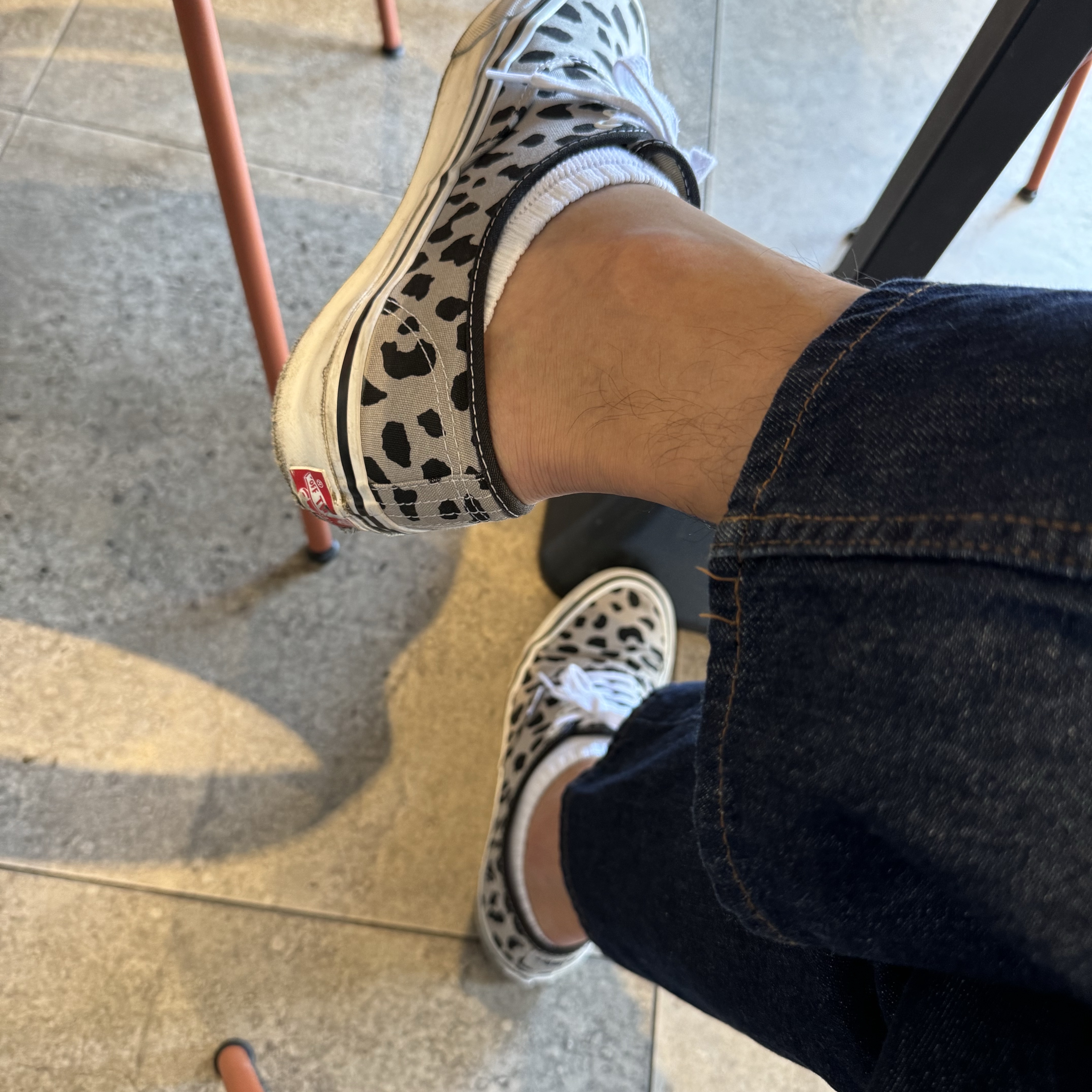 Vans x CDG OTW Authentic White Black 착용 스타일