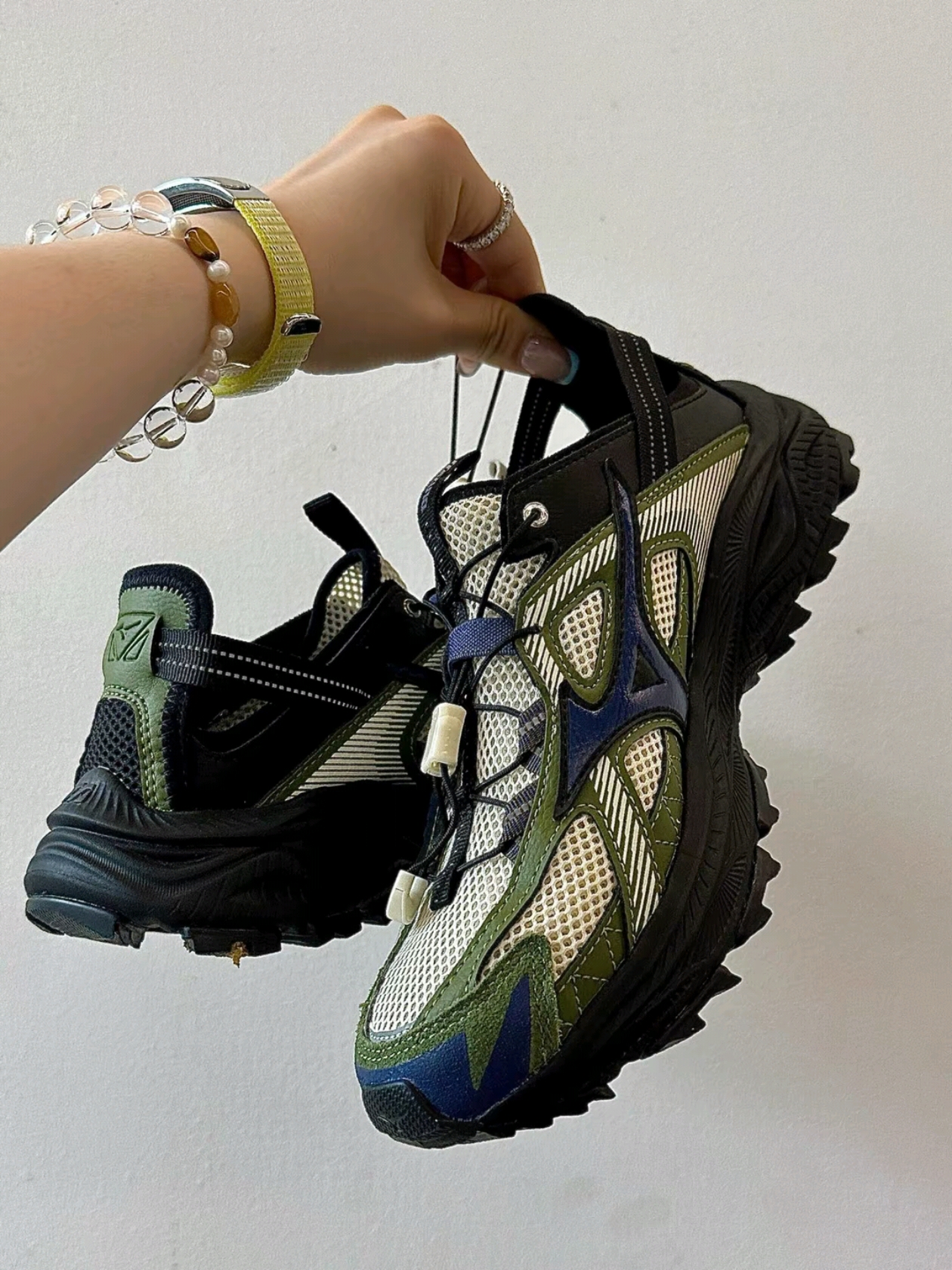 Mizuno Racer Trail SE Khaki 착용 스타일 - 2