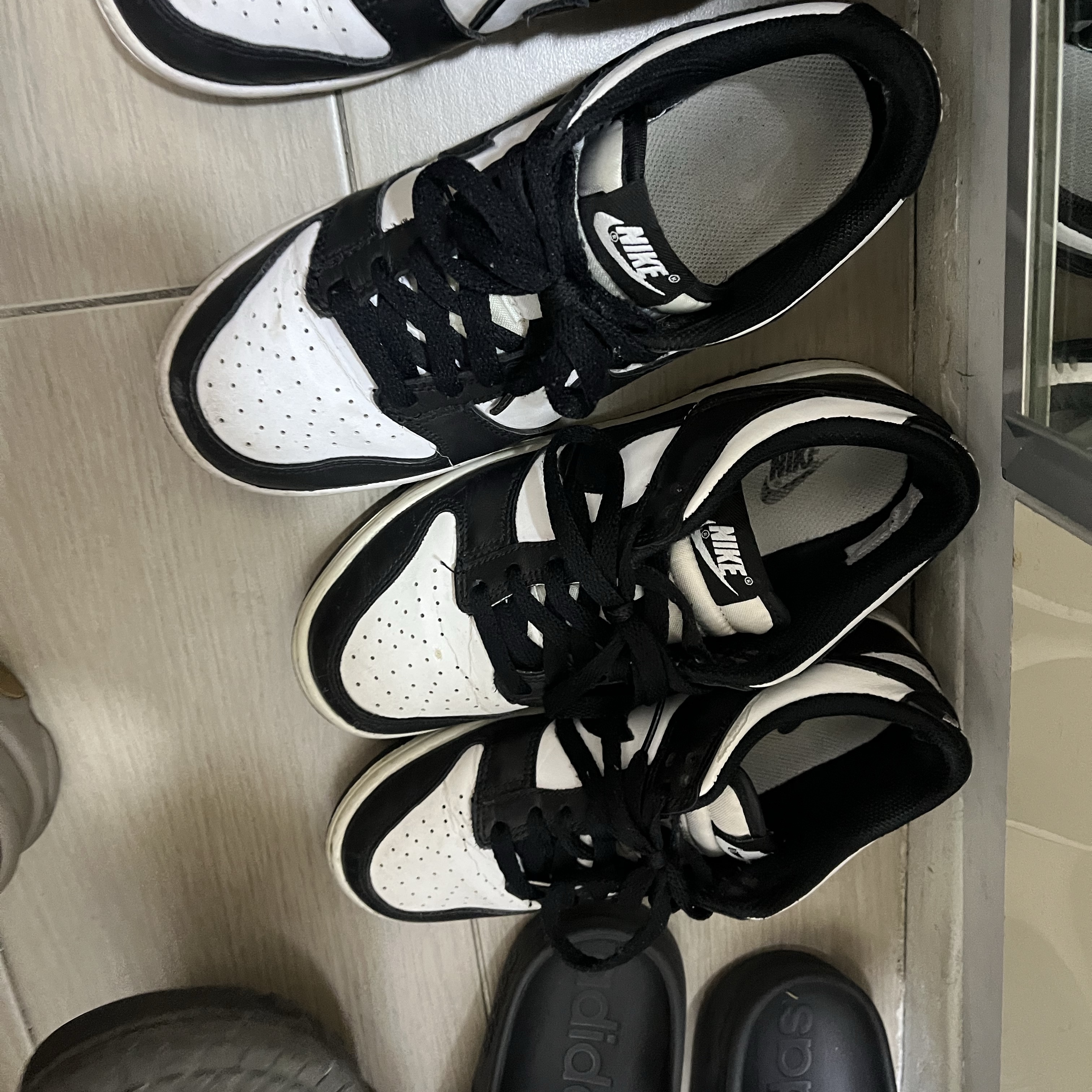 (GS) Nike Dunk Low Black 착용 스타일