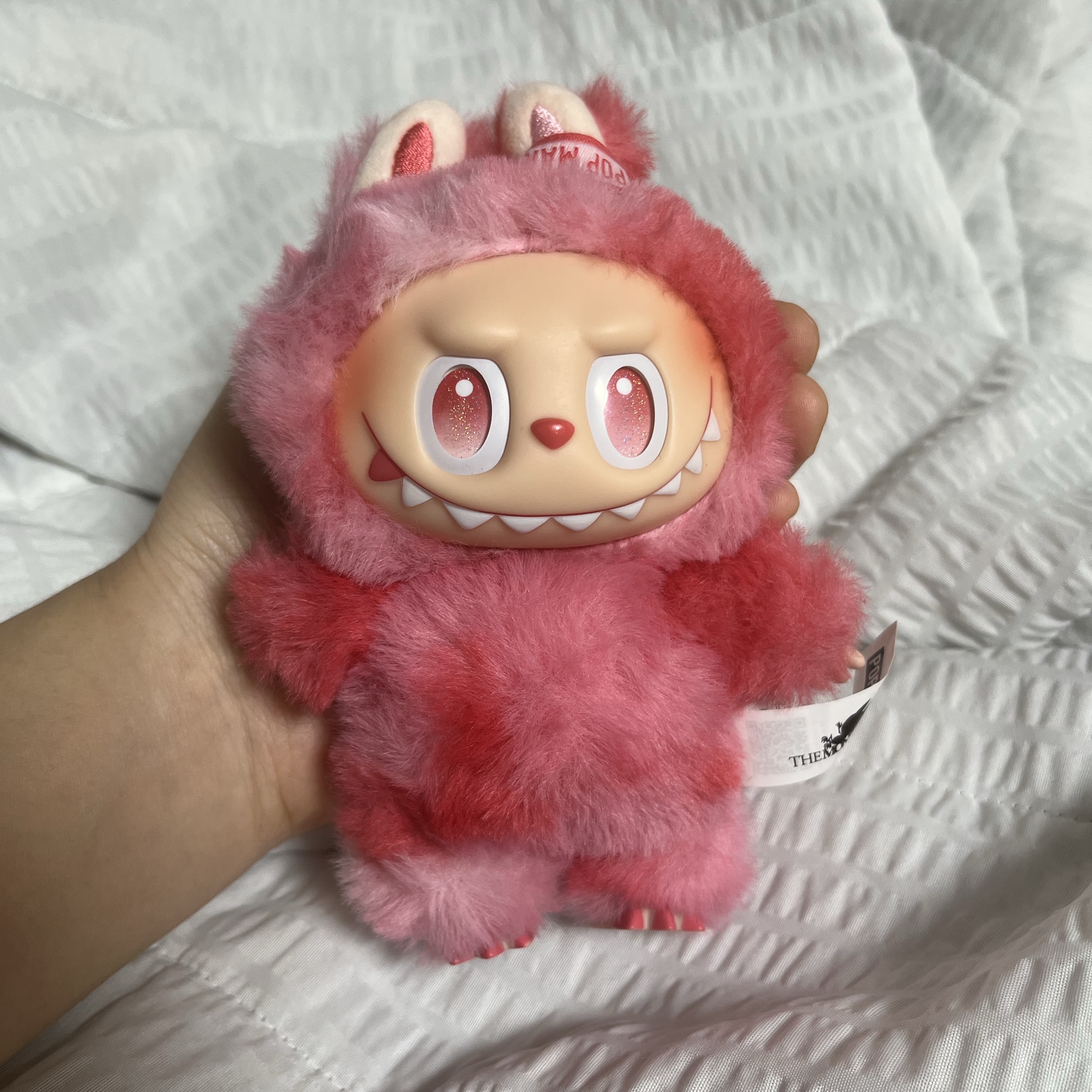 Pop Mart Labubu The Monsters Highlight Series Love Keyring (Opened Case) 착용 스타일